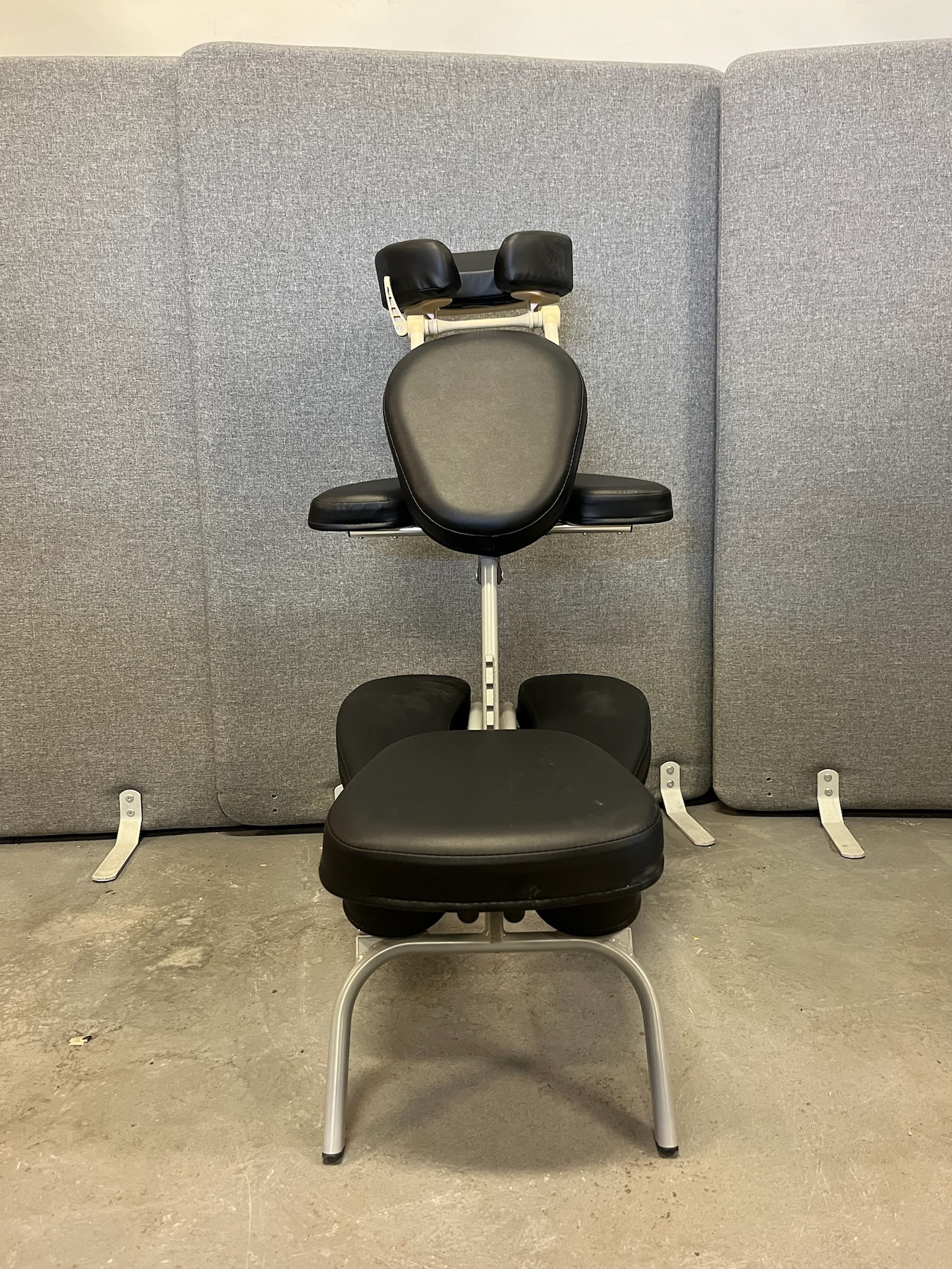 SELT / SOLD Egat Luxe ferðanuddstóll 2