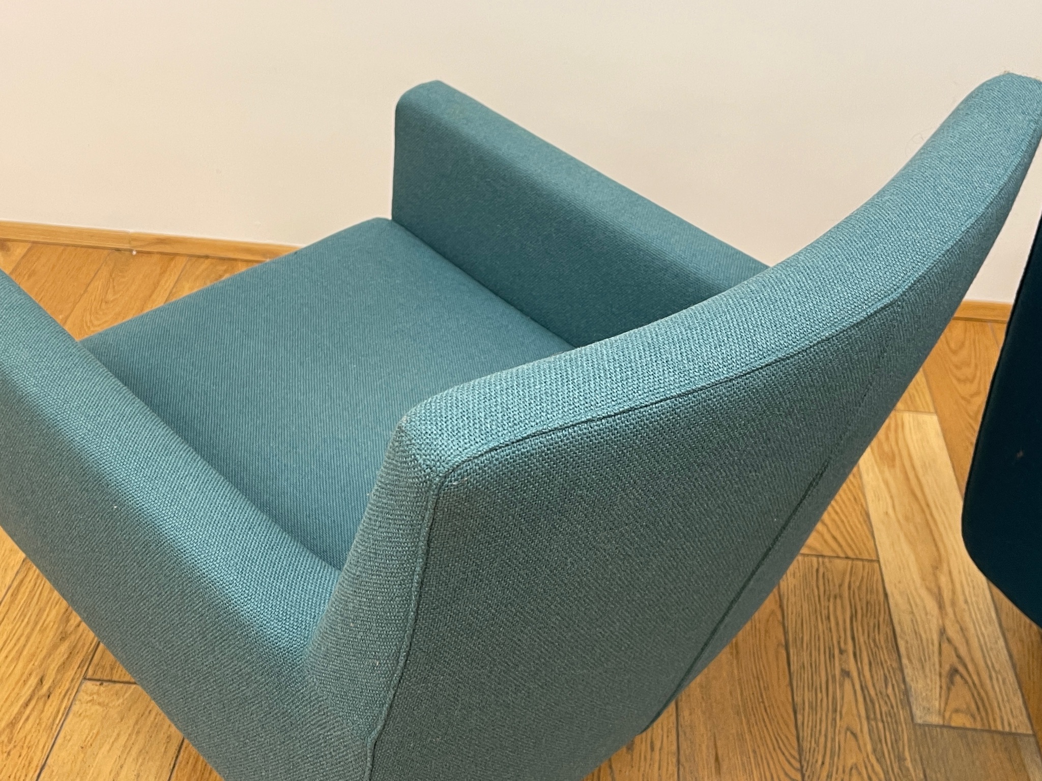 SELT / SOLD Sancal snúningsstóll frá Módern - 3 litir 9