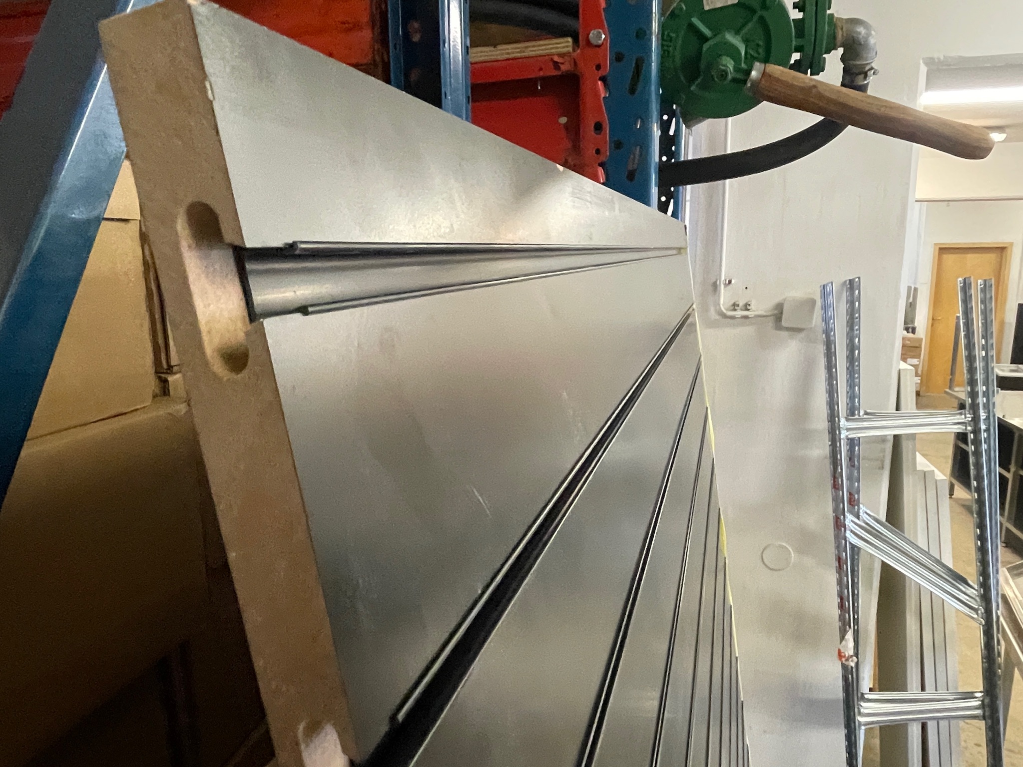 SELT / SOLD Vöruveggur / panelveggur, H210xB120sm. (6 stk.) 4