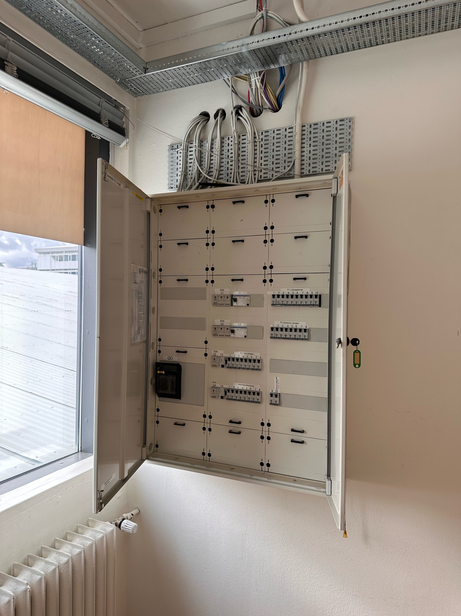 SELT / SOLD Rafmagnstafla