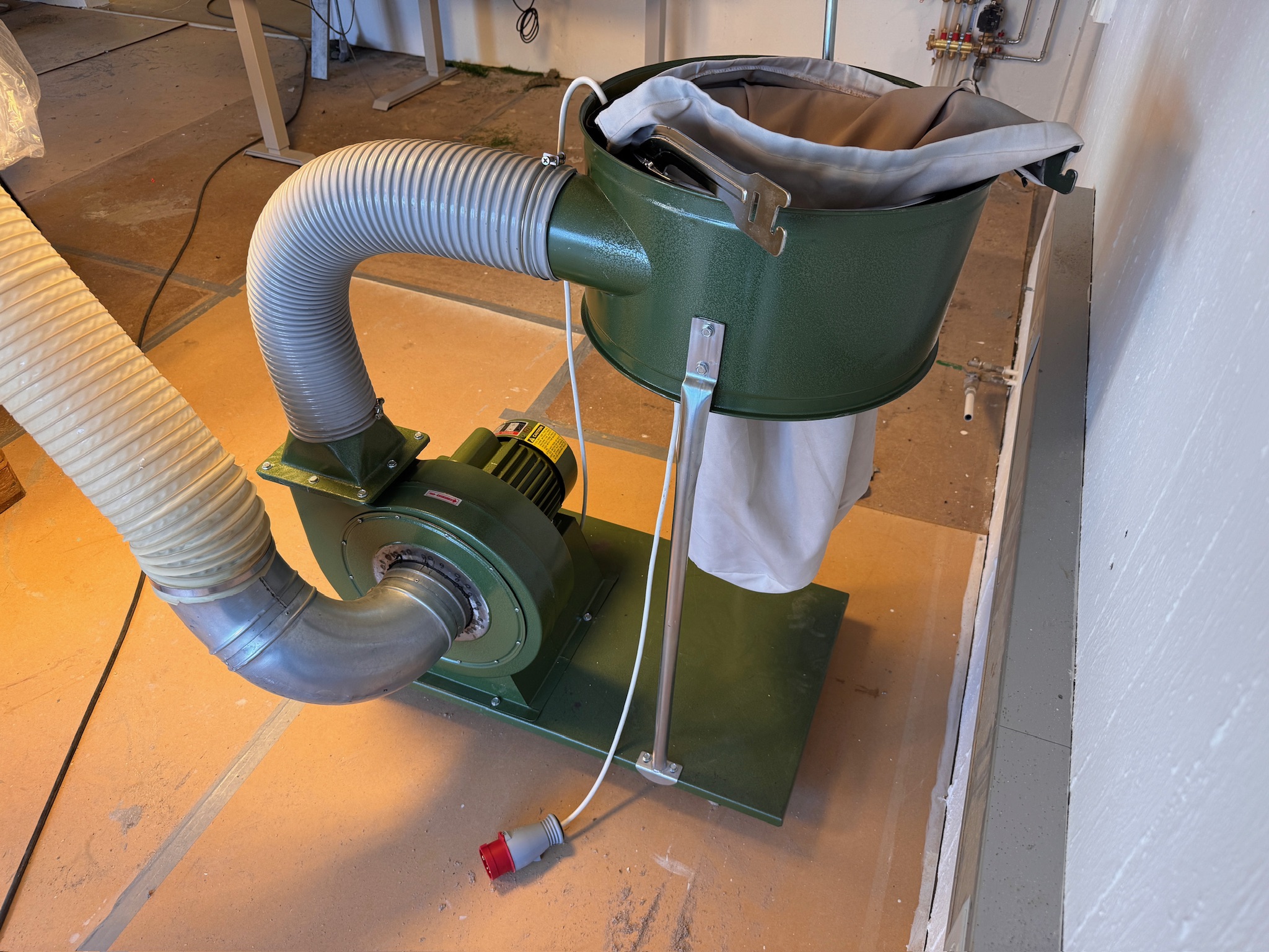 SELT / SOLD Pokasog á hjólum 4
