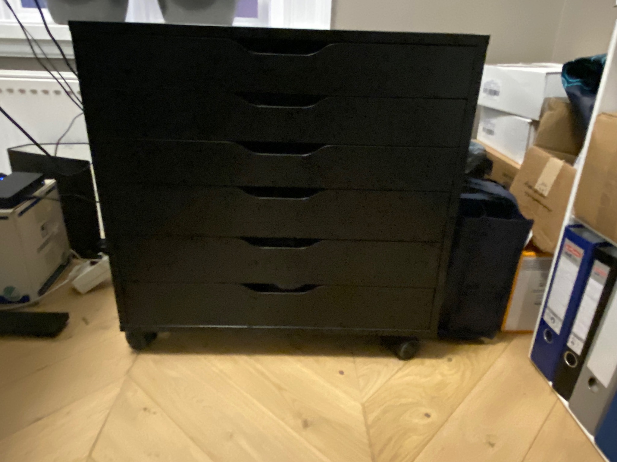 SELT / SOLD - IKEA skúffueining á hjólum 3