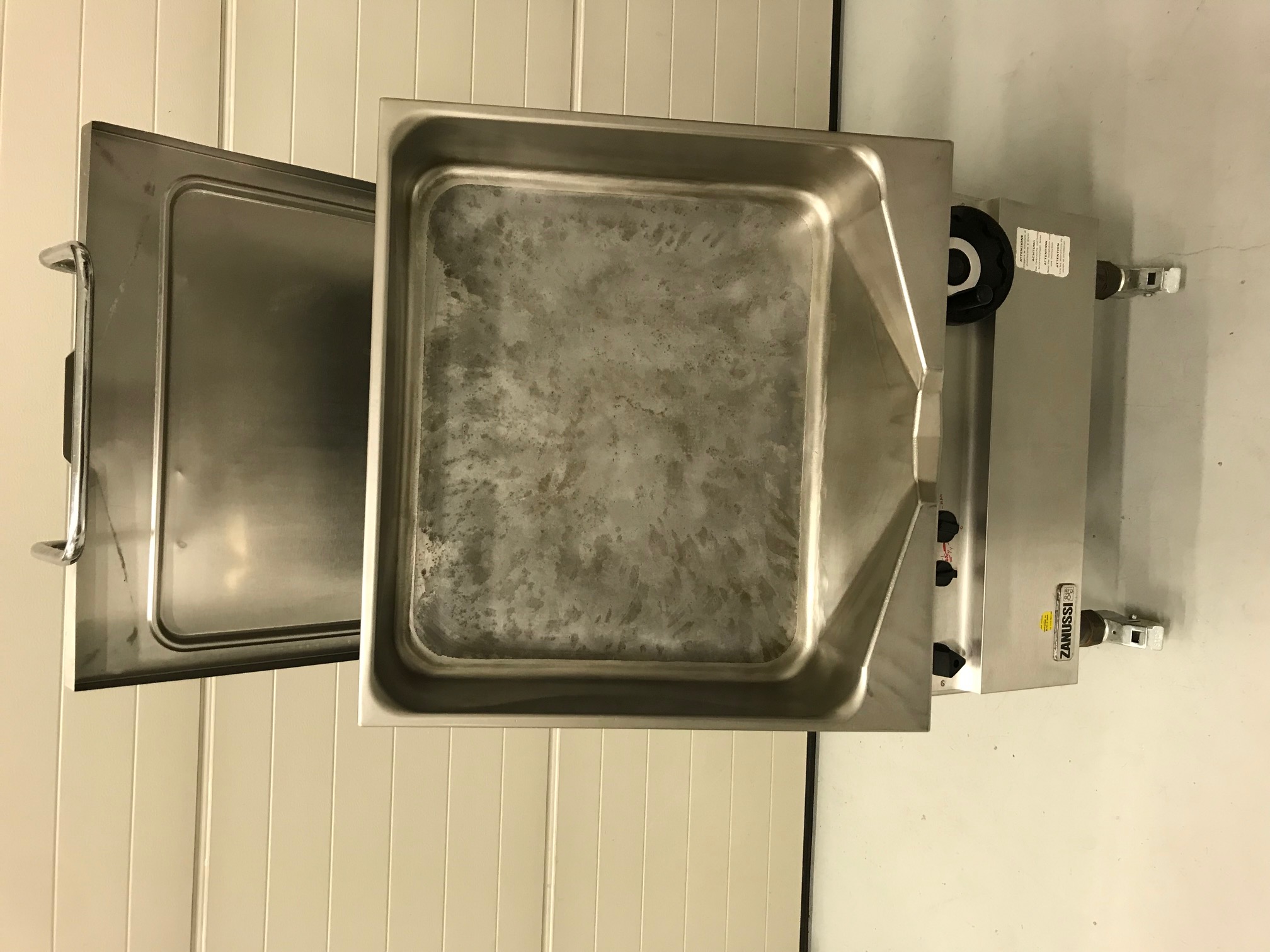 SELT / SOLD - Zanussi 80-100L veltipanna á hjólum 2