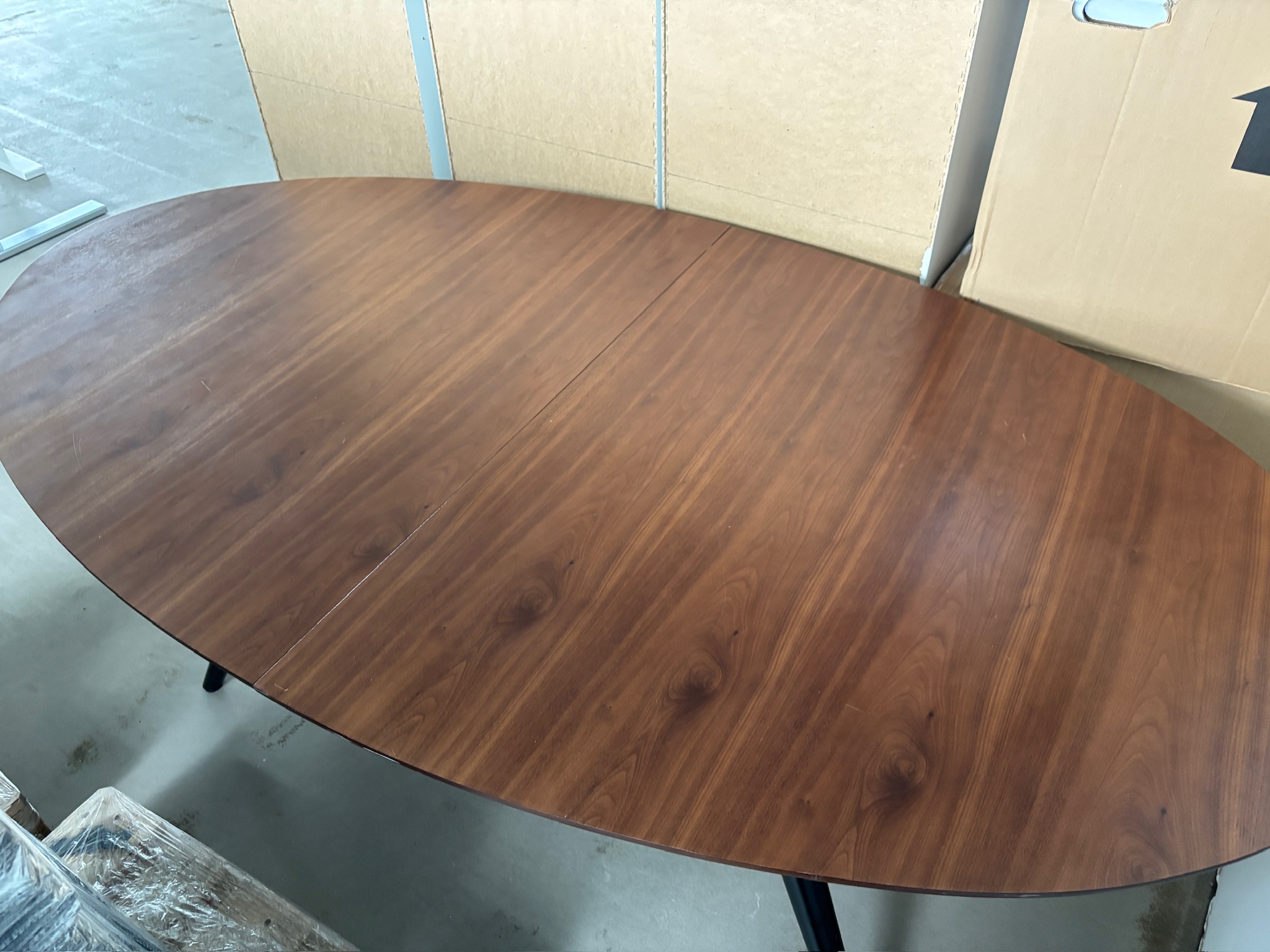 SELT / SOLD Danform borðstofuborð frá Húsgagnahöllinni, L200xB110sm. 4