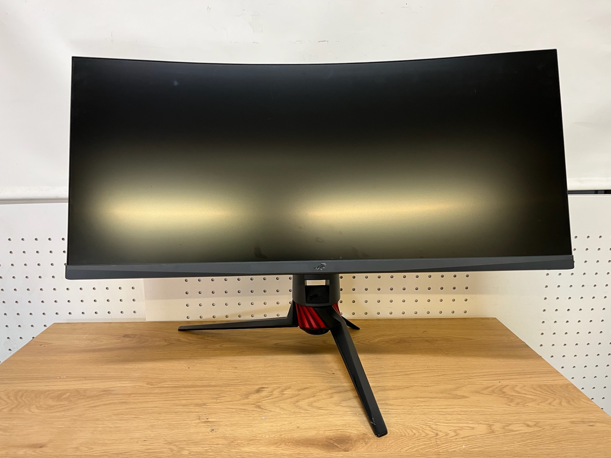 SELT / SOLD Asus bogadreginn leikjaskjár, 35'', 100hz, 3440x1440p
