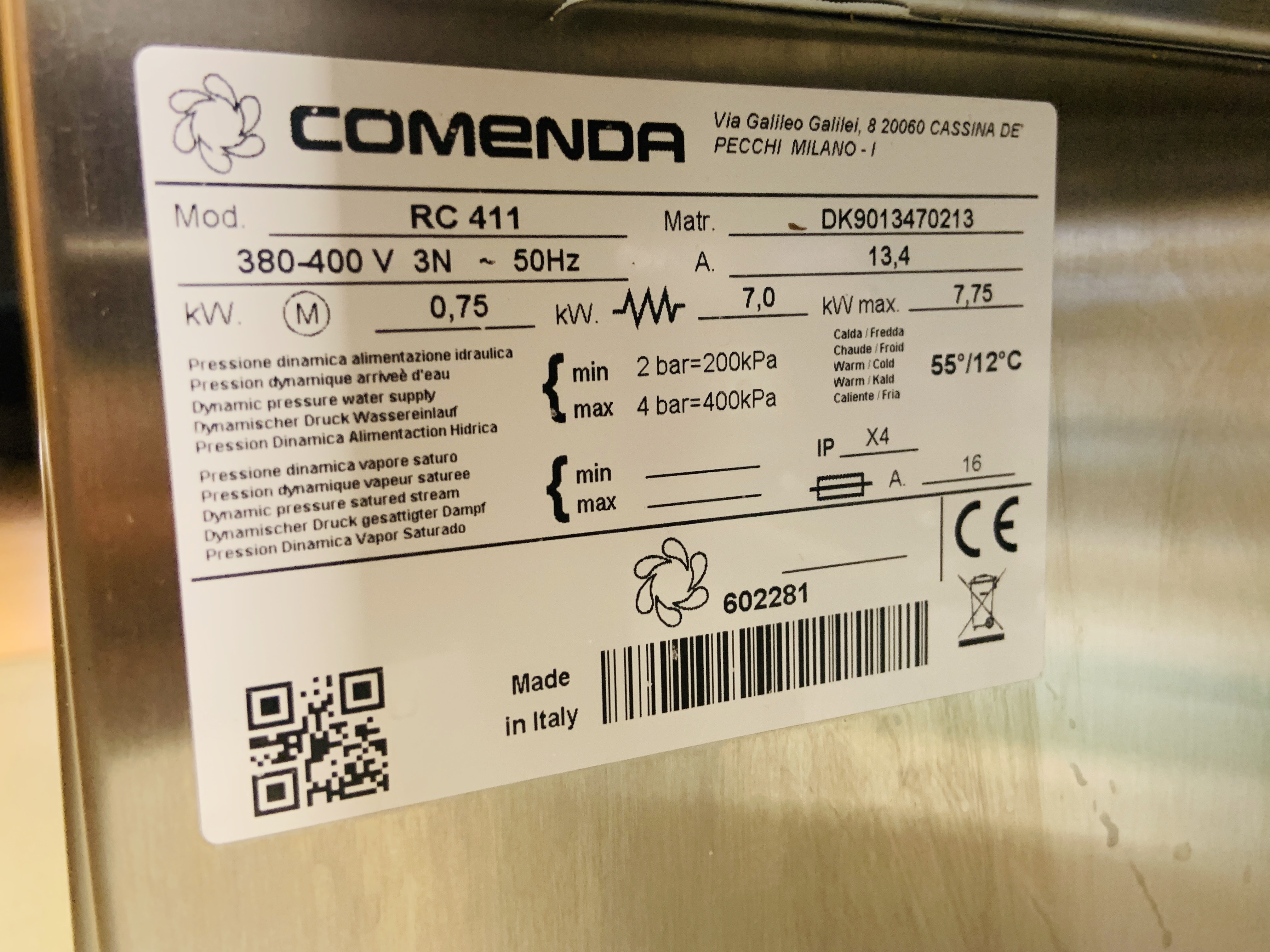 Selt - Comenda RC411 húddvél frá Fastus 6