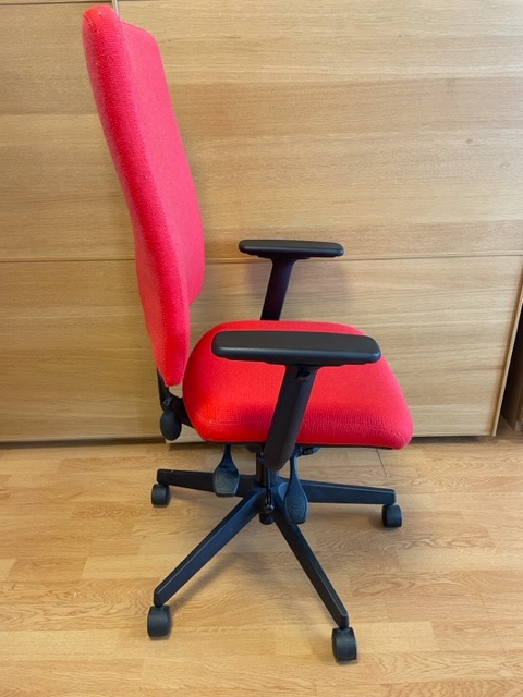 SELT / SOLD - Skrifborðsstóll frá Á. Guðmundsson, Mark 31 Plus 2