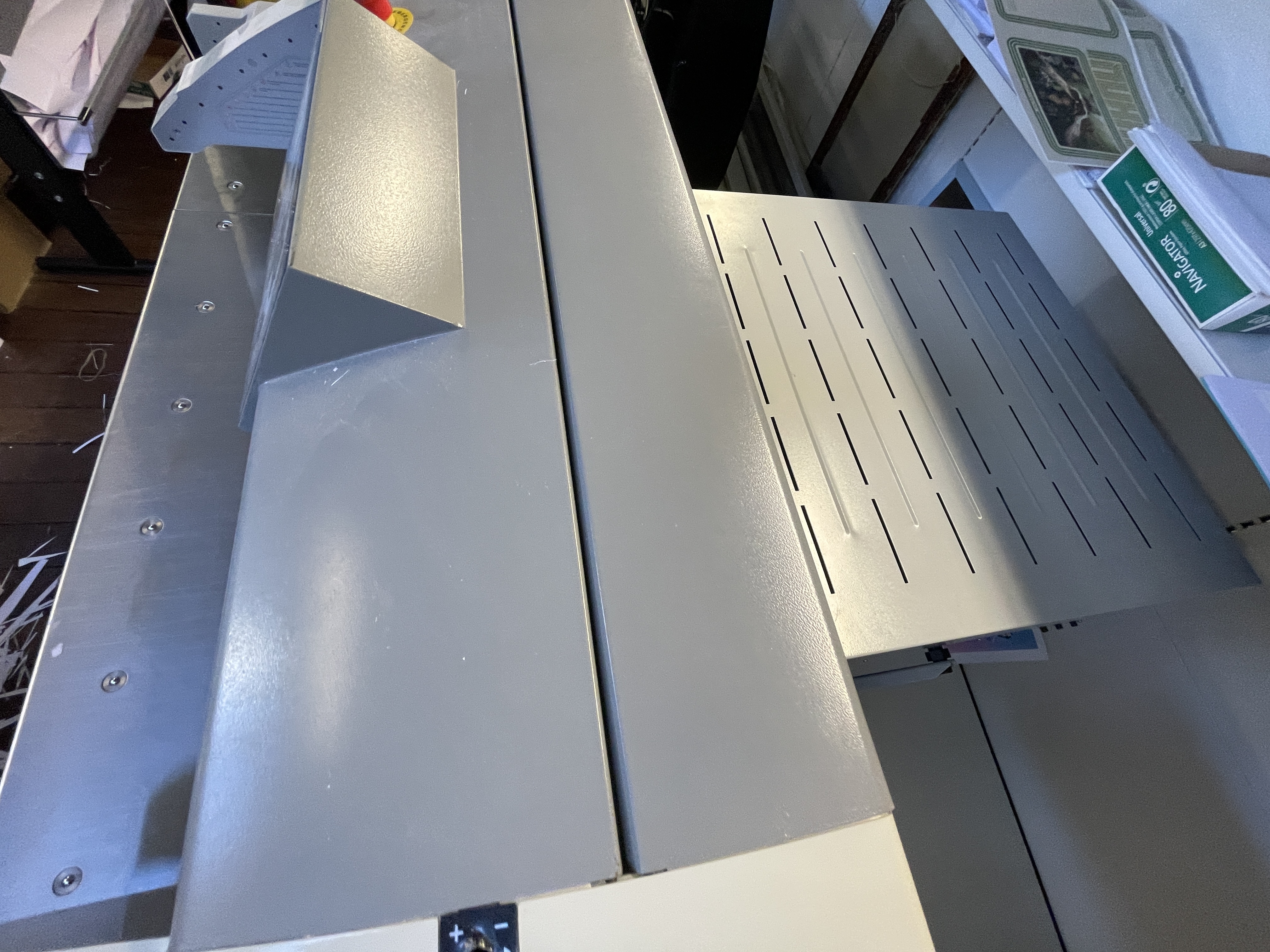 SELT / SOLD Boway hnífur R6709, V9.3 pappirsskeri 7