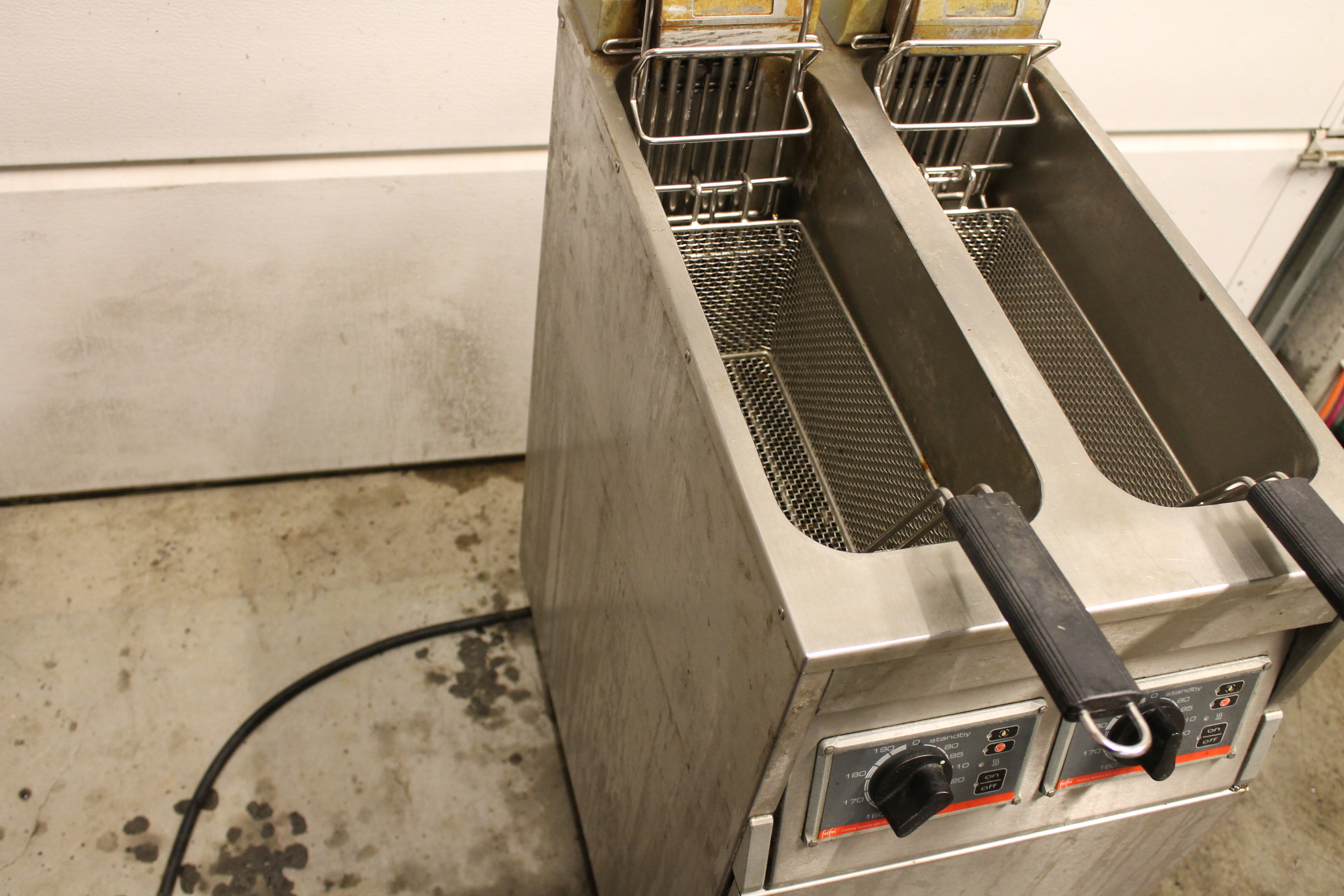 SELT / SOLD - Tvöfaldur djúpsteikingarpottur (2004) 10