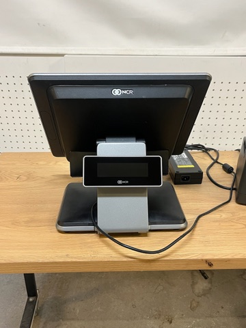 SELT / SOLD NCR RealPOS 7199 afgreiðslukerfi með prentara 4