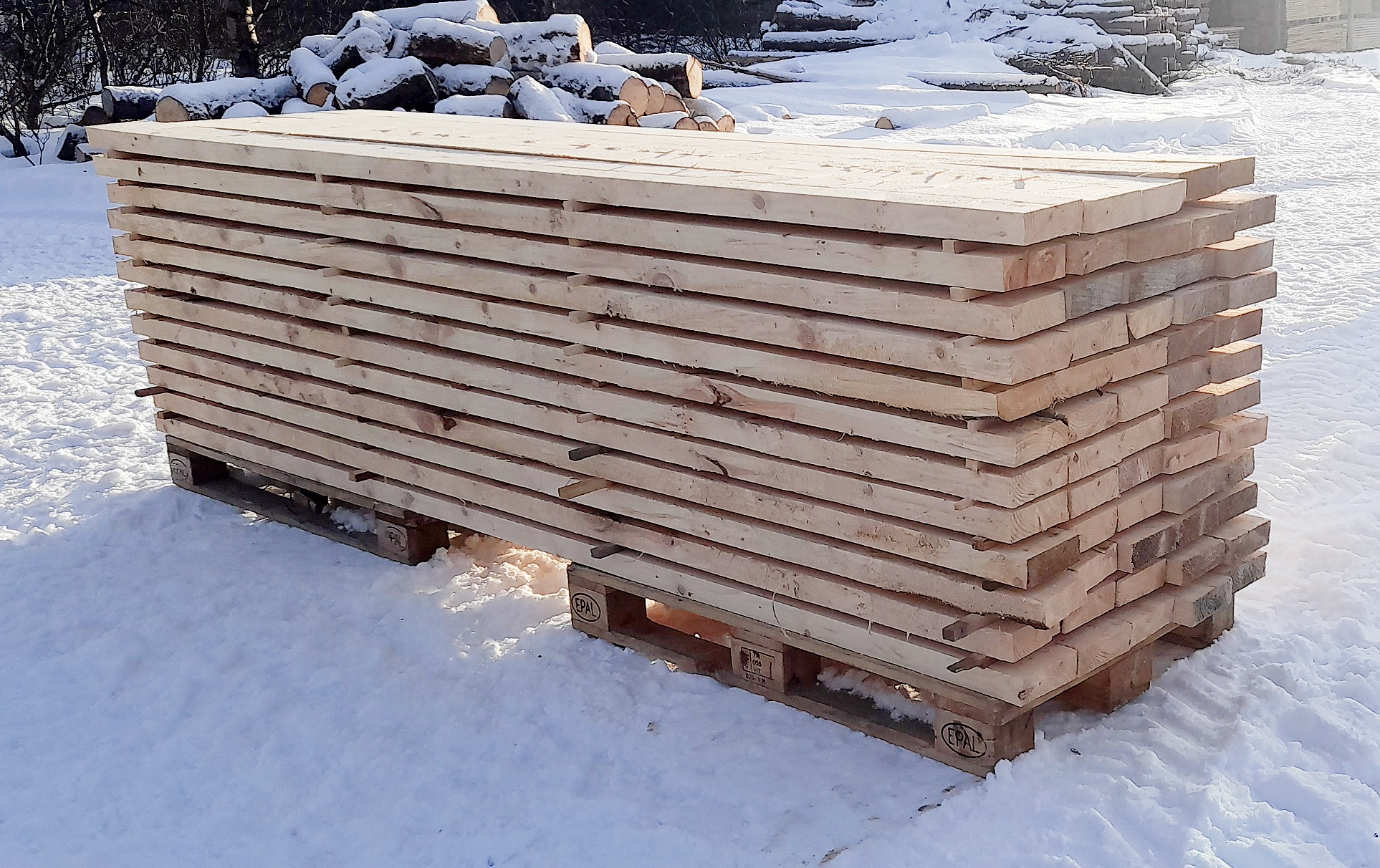 SELT / SOLD - Íslenskt timbur og handverk - bandsagað greni - 50x150x3000 mm 2