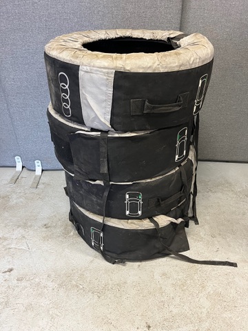 SELT / SOLD Eskimo Stud nagladekk 225/45 R17 94T