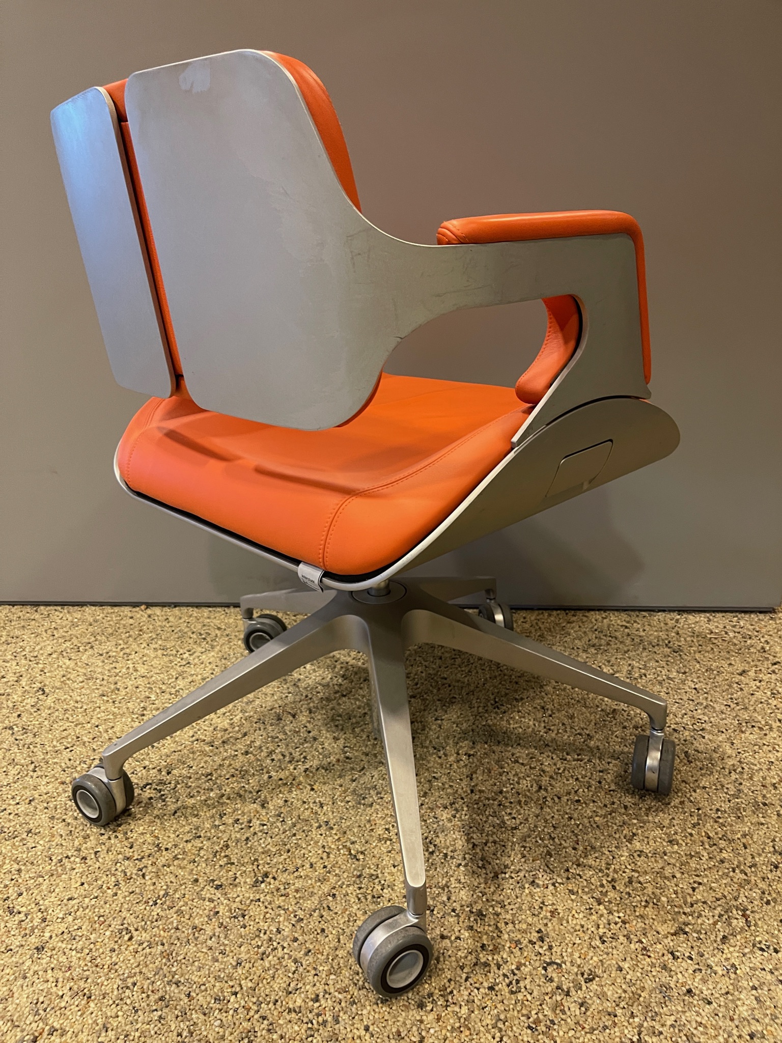 SELT / SOLD Einstakir Interstuhl fundarstólar frá Pennanum (5 stk.) 5