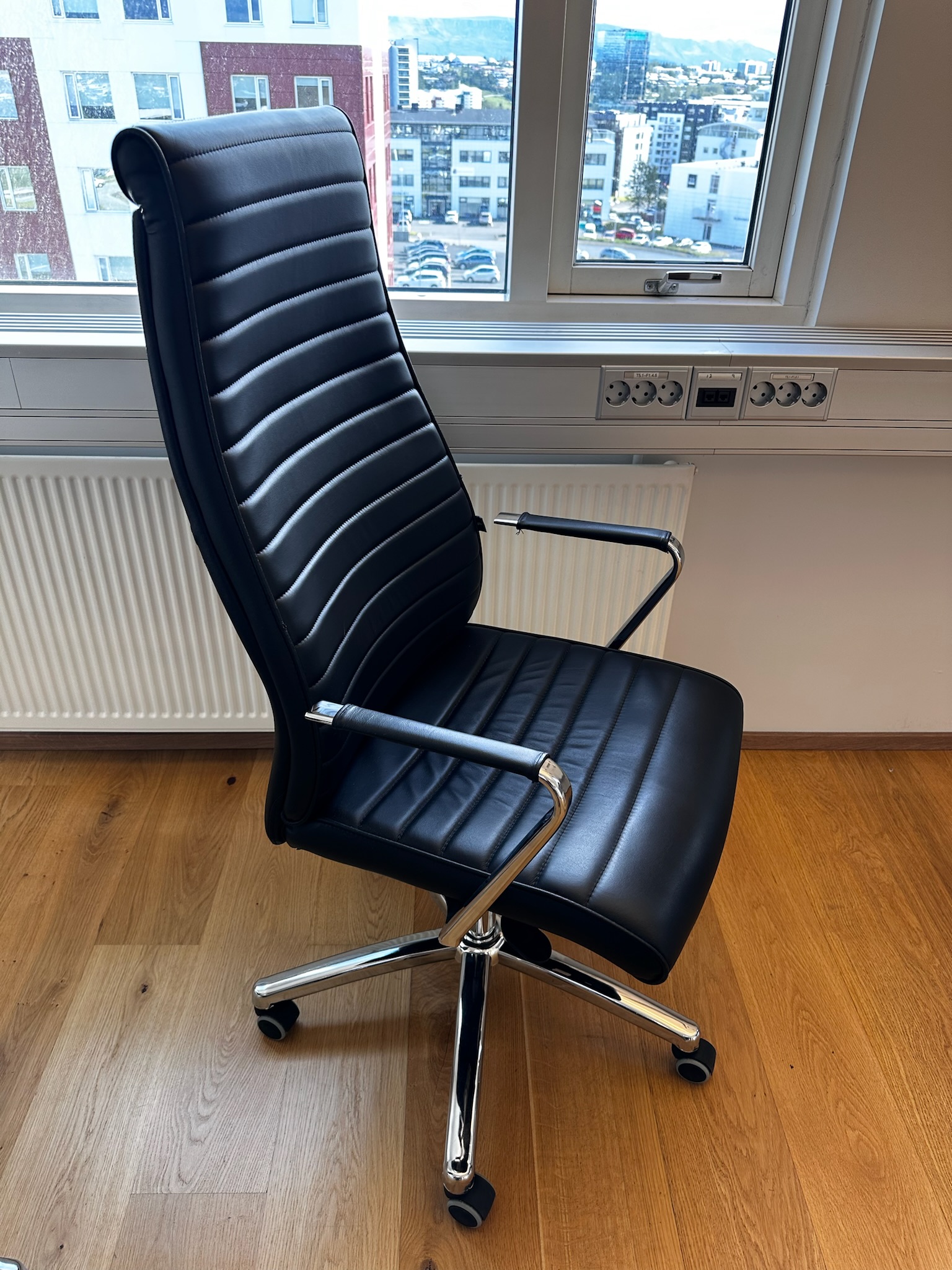 SELT / SOLD Topstar skrifborðsstóll frá Hirzlunni 2