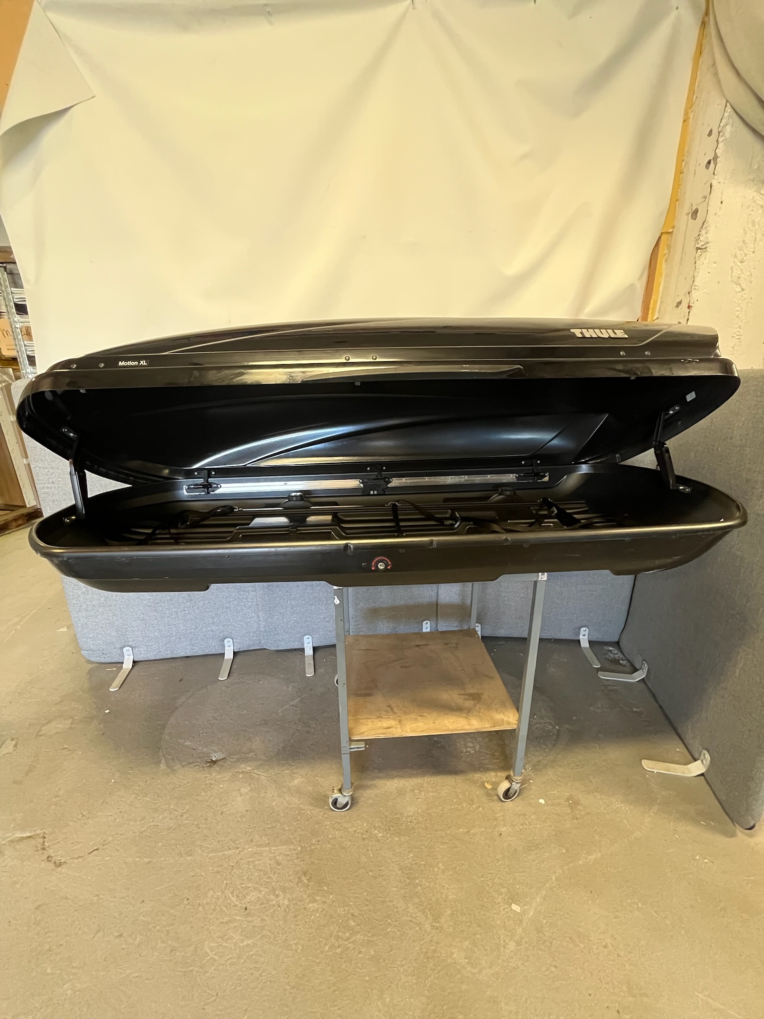 SELT / SOLD - Thule ferðabox XL motion 3