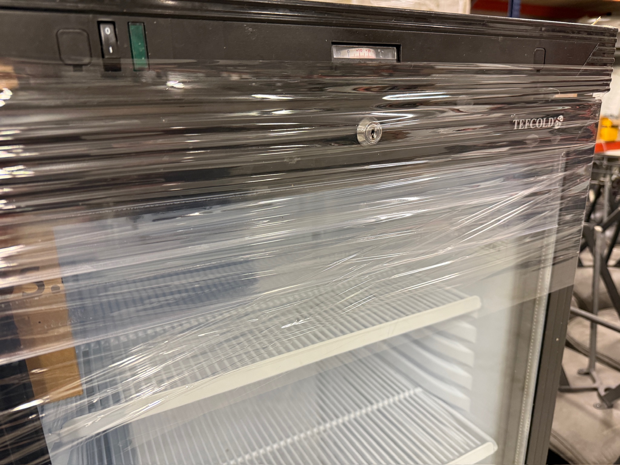 SELT / SOLD Tefcold display kæliskápur með LED lýsingu frá Kælitækni, 345ltr. 8