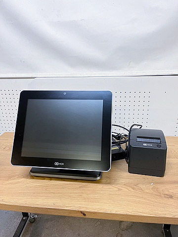 SELT / SOLD NCR RealPOS 7199 afgreiðslukerfi með prentara