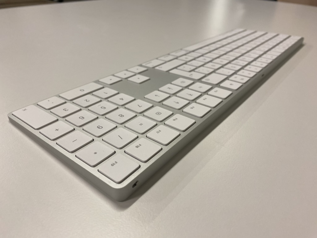 Apple Magic Keyboard með talnaborði 5