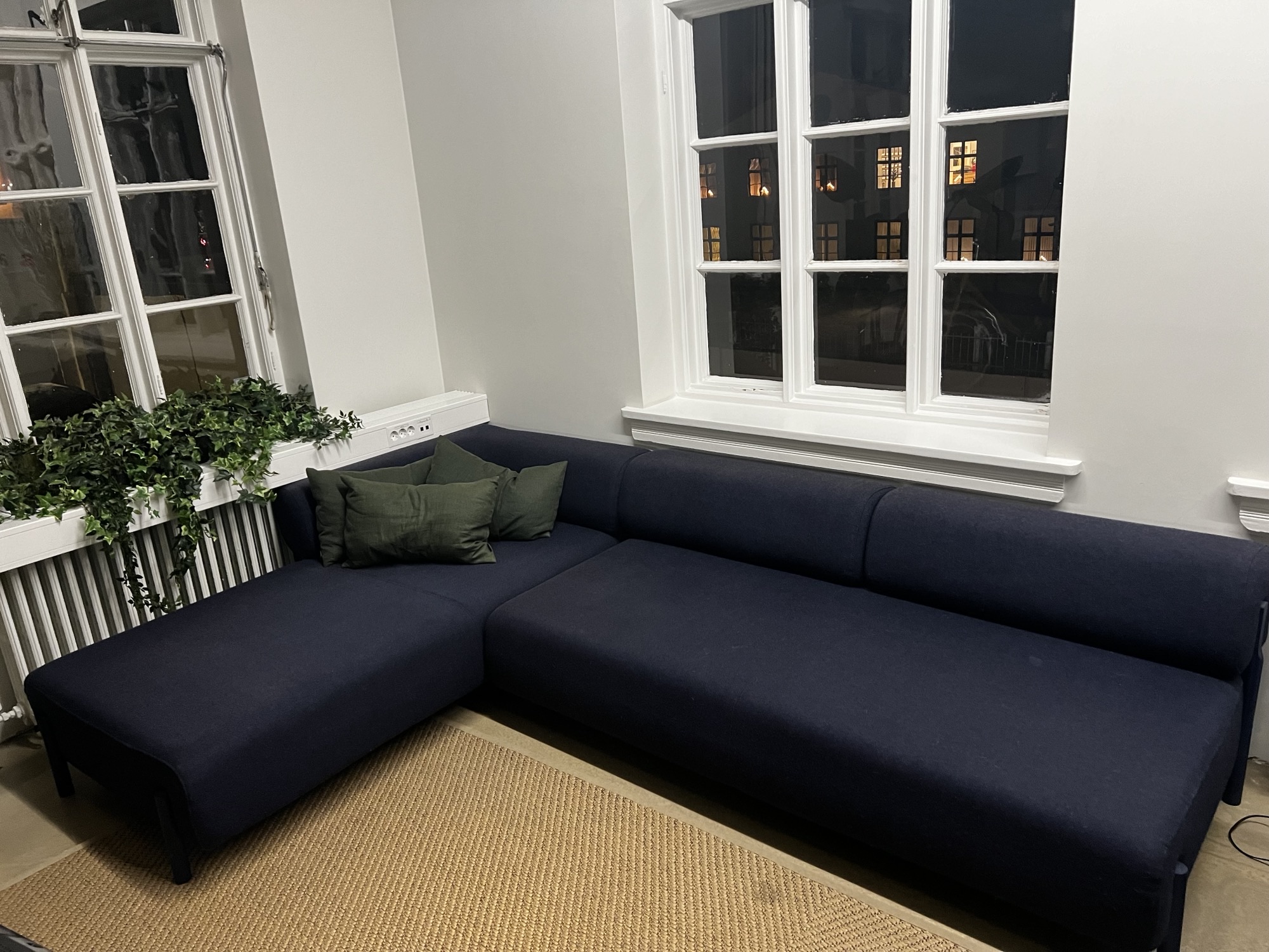 SELT / SOLD Flottur og vandaður Lounge sófi 6 til 8 manna 8