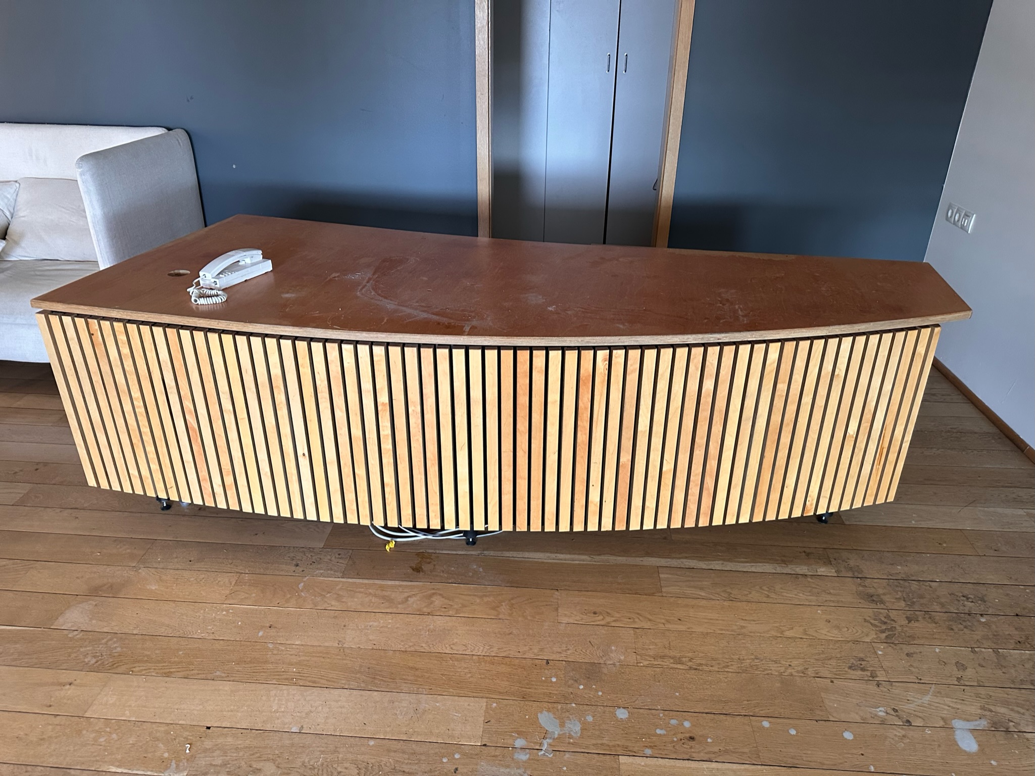 SELT / SOLD Móttökuborð