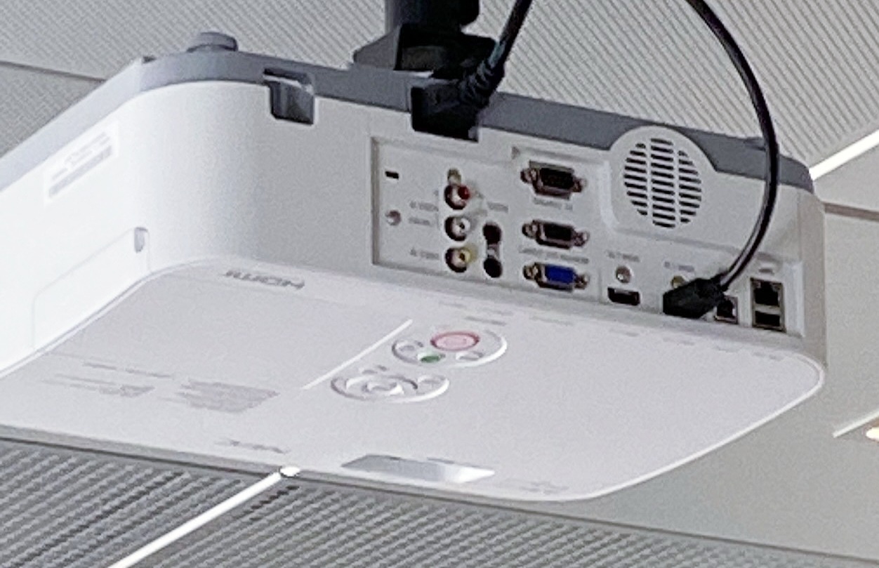 SELT / SOLD - NEC ME331W HDMI skjávarpi - Alþingi 3