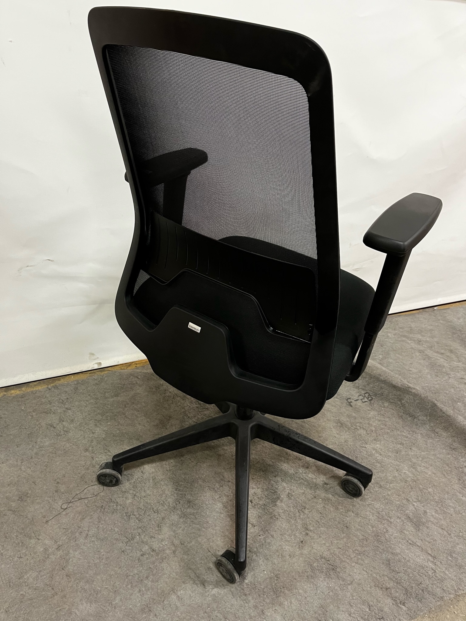 SELT / SOLD Skrifstofustóll frá Interstuhl 2