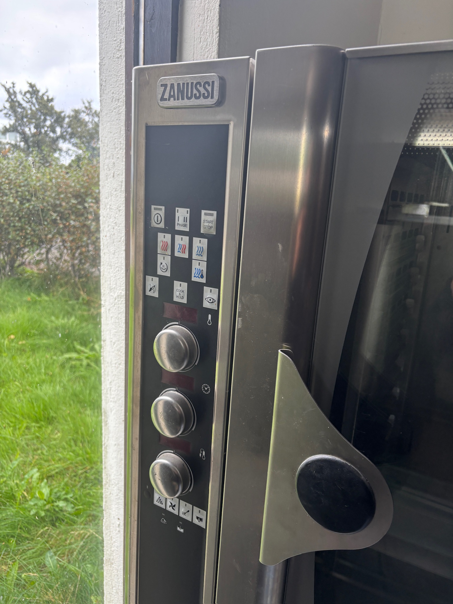 SELT / SOLD Zanussi ofn 10 skúffur 7