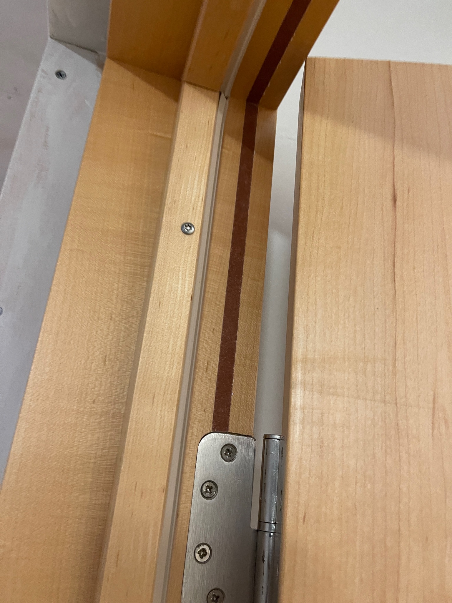 SELT / SOLD - Tvöföld viðarhurð - 2 stk. (H216 x B179 sm.) - 14