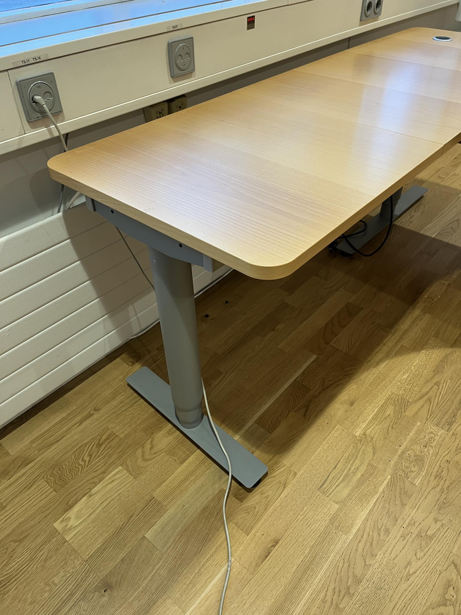 SELT / SOLD Rafmagnshornborð m/blygðunarspjaldi frá Á. Guðmundsson 6