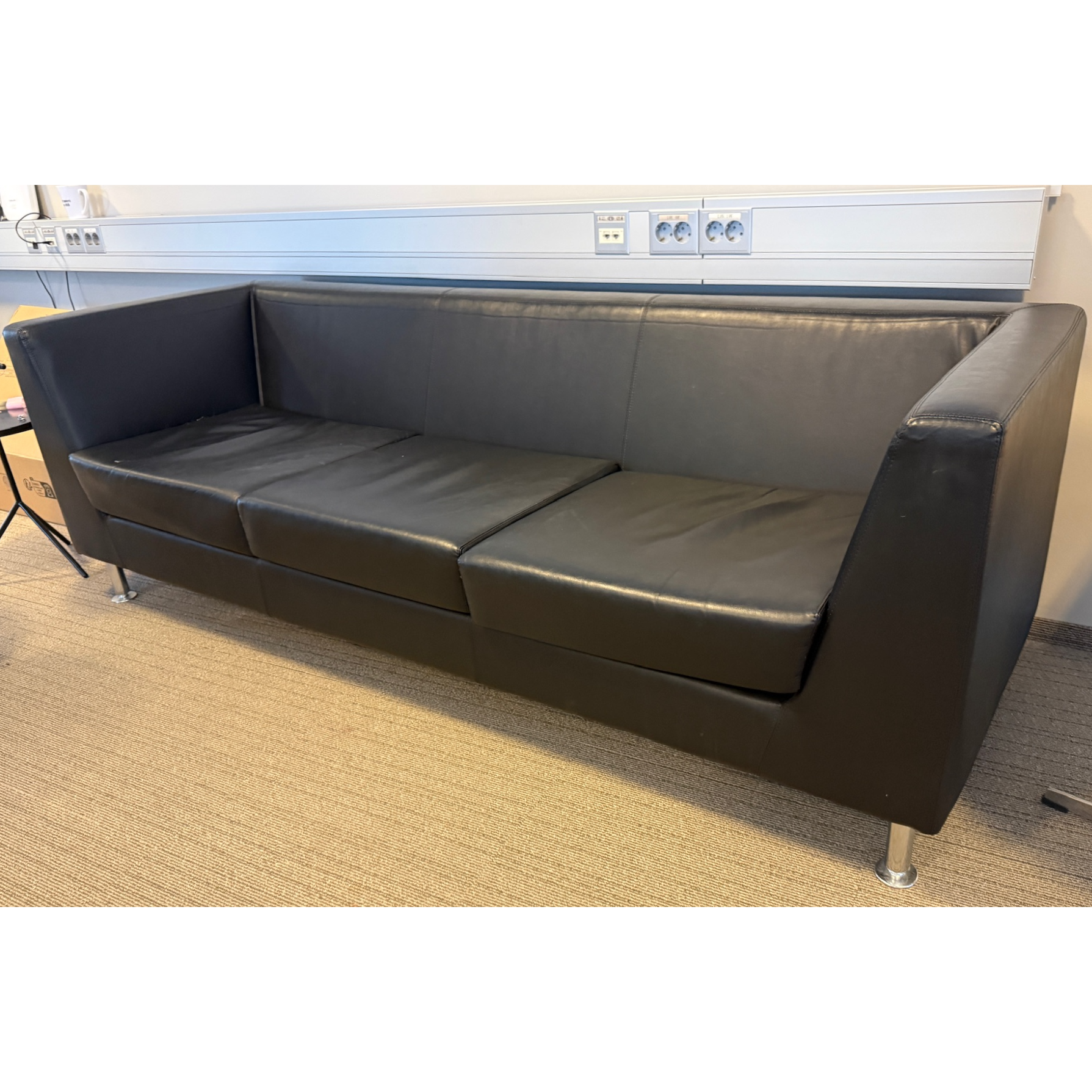 SELT / SOLD Aresline leðursófi, B220xD89sm.
