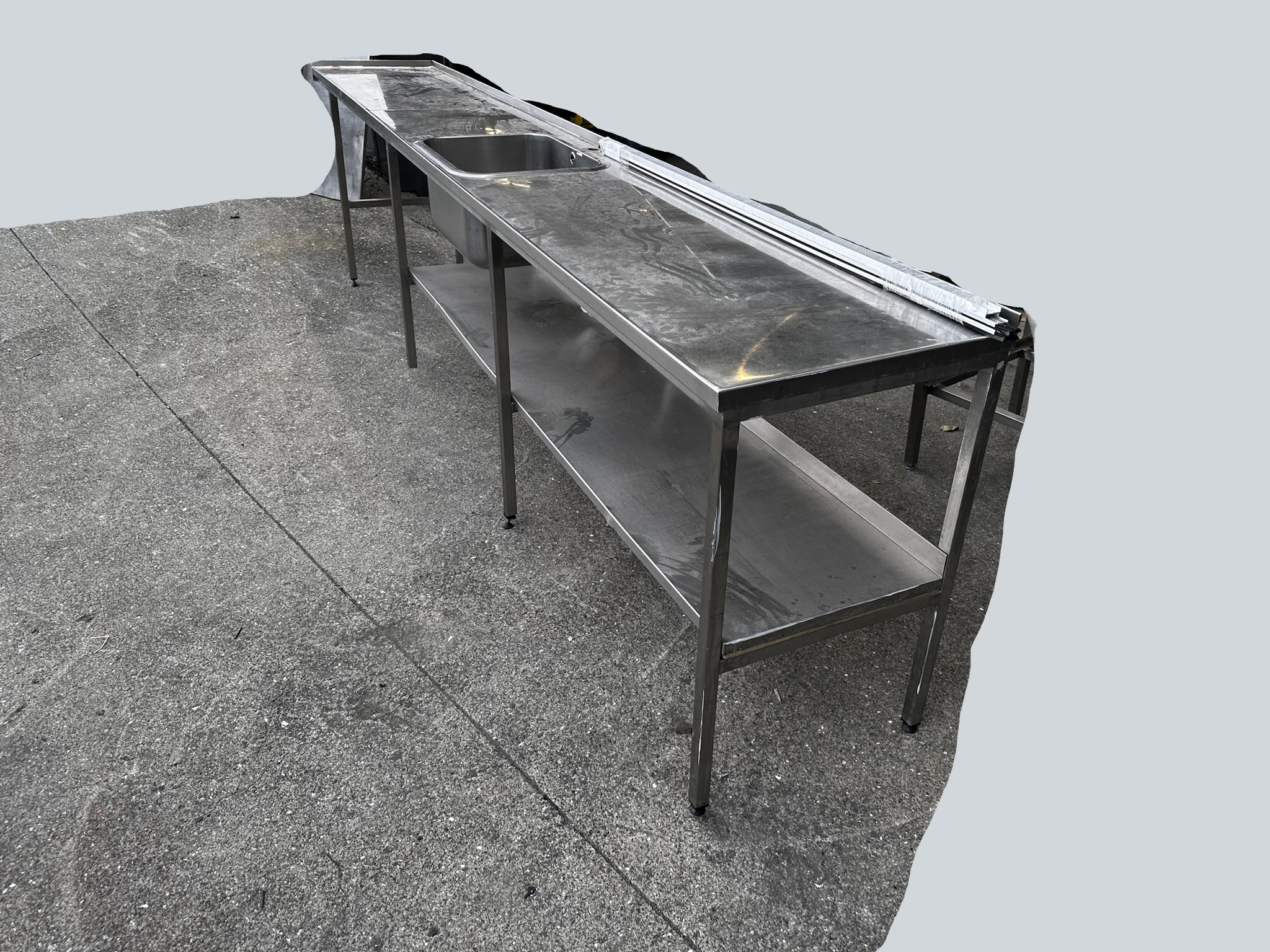 SELT / SOLD Stálborð með vask, B366 D56 H92 sm. 3