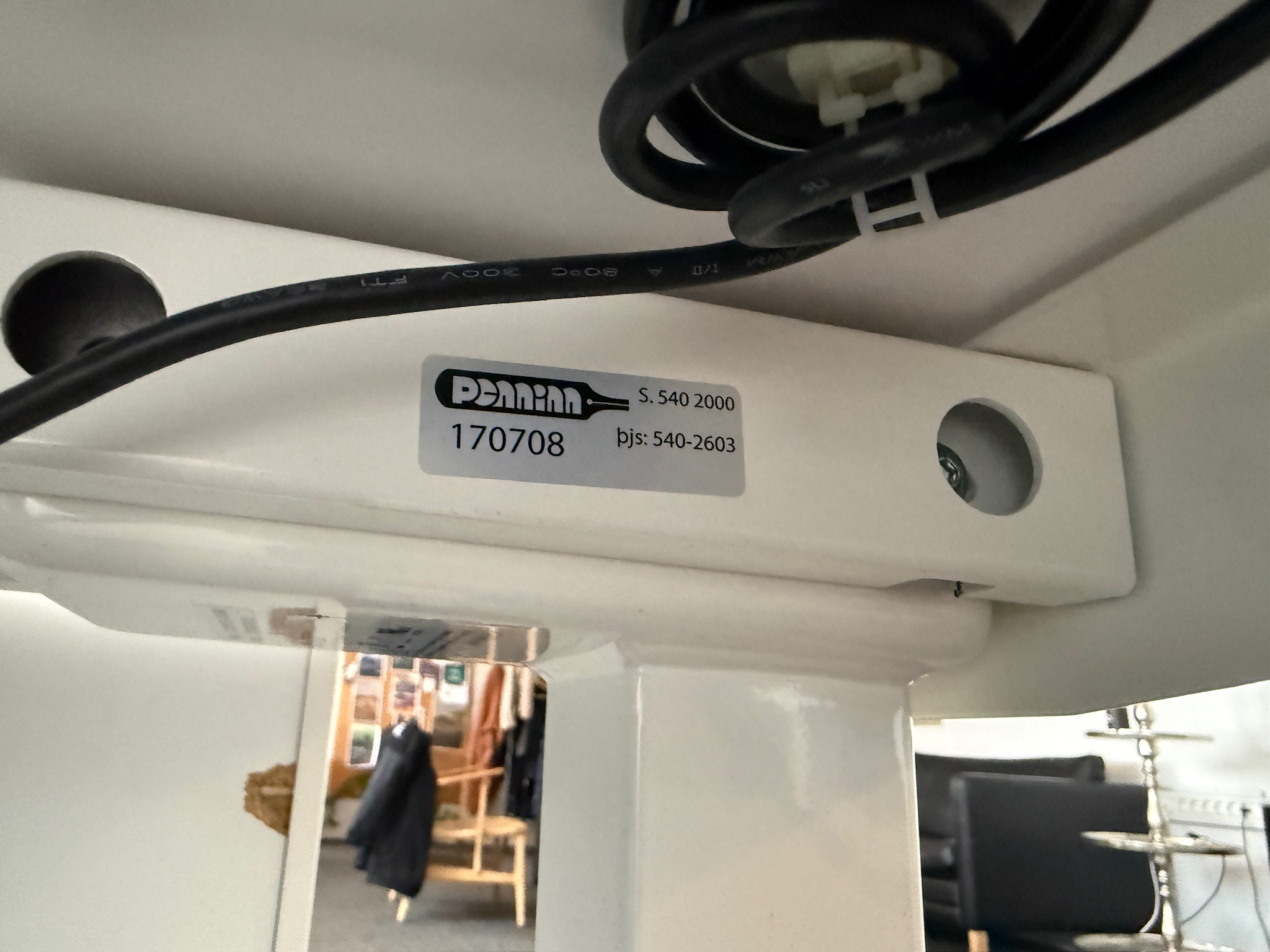 Kinnarps rafmagnsborð frá Pennanum, B180xD80sm. (8 stk) 8
