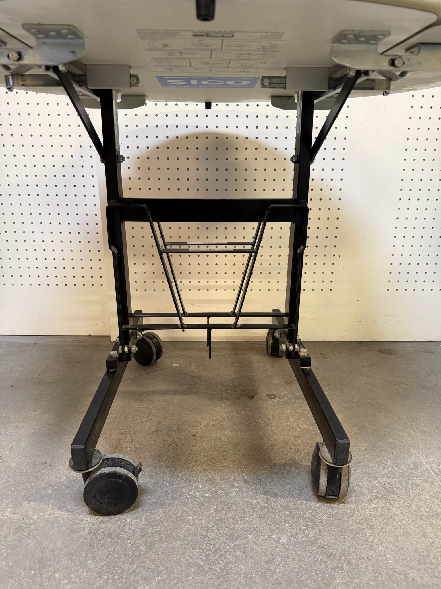 SICO felliborð á hjólum, B109xD91sm. 4