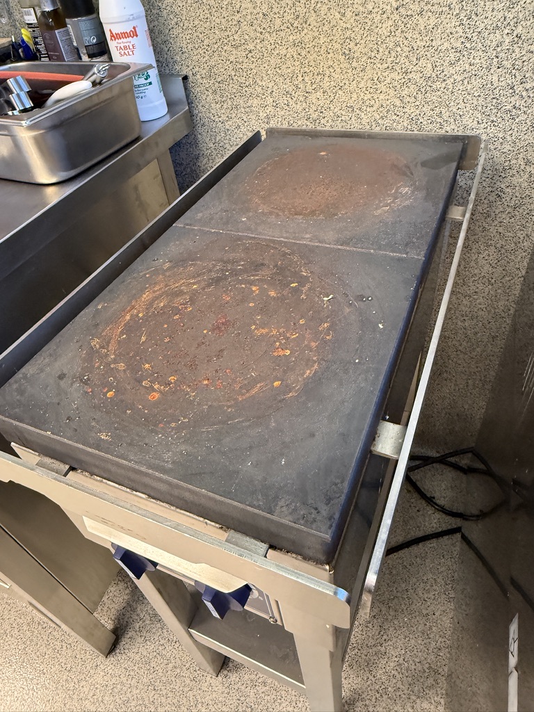 SELT / SOLD Jöni Foodline helluborð, B46xD86xH90sm. 7