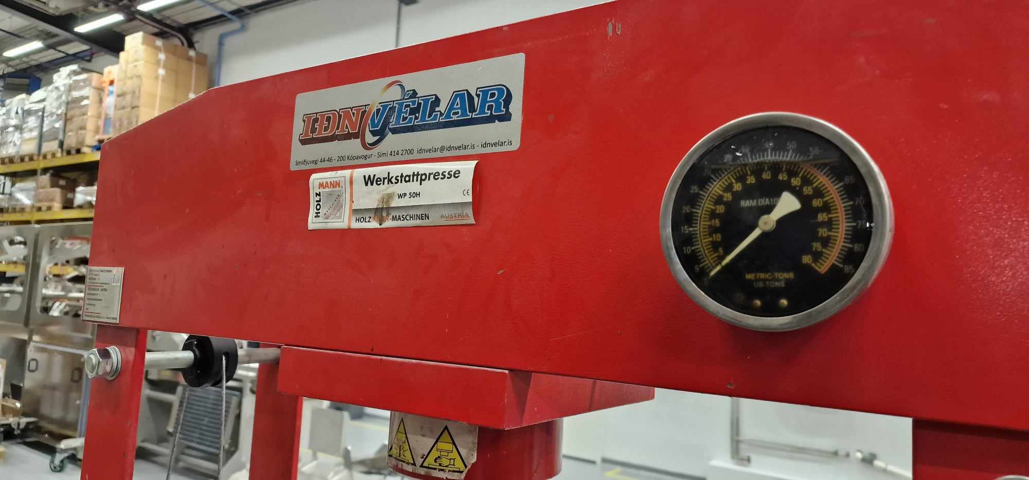 SELT / SOLD - 50 tonna vökvapressa - legupressa - HOLTZMANN 3