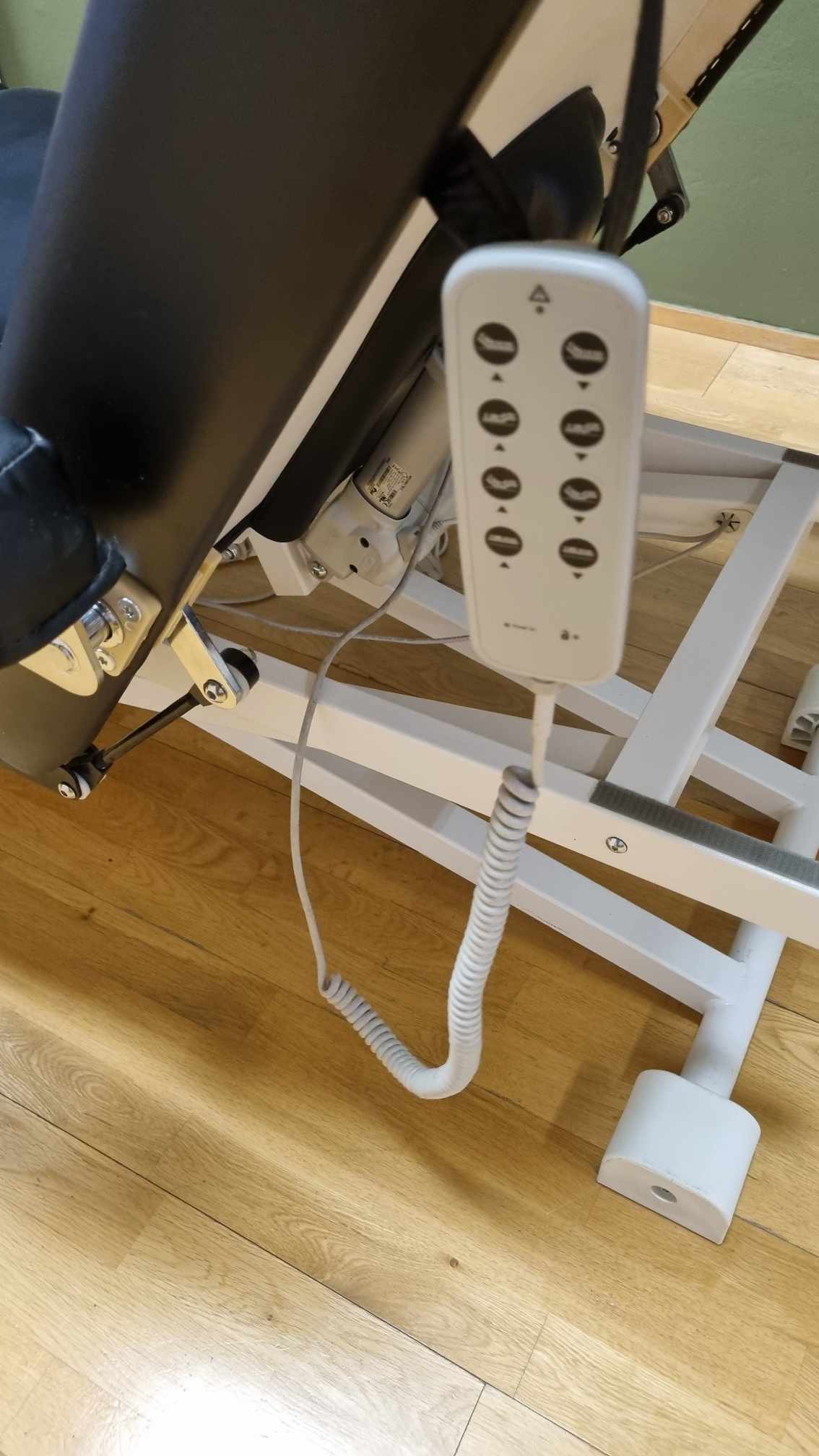 SELT / SOLD Egat Carmen snyrti/fótaaðgerðar og nuddbekkur. 4