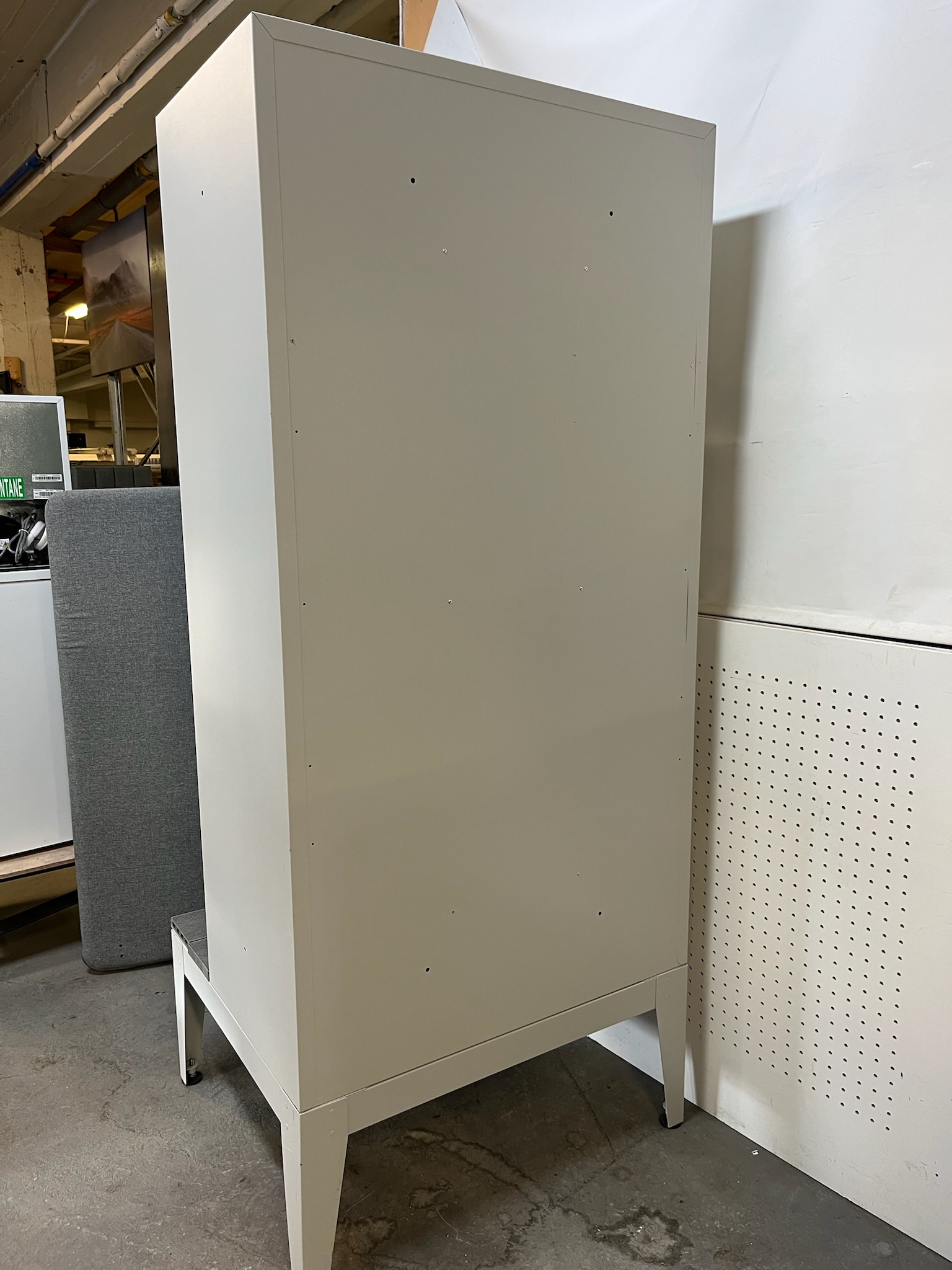SELT / SOLD Bisley starfsmannskápur, 3 bil, H181xB270xD50sm. 5
