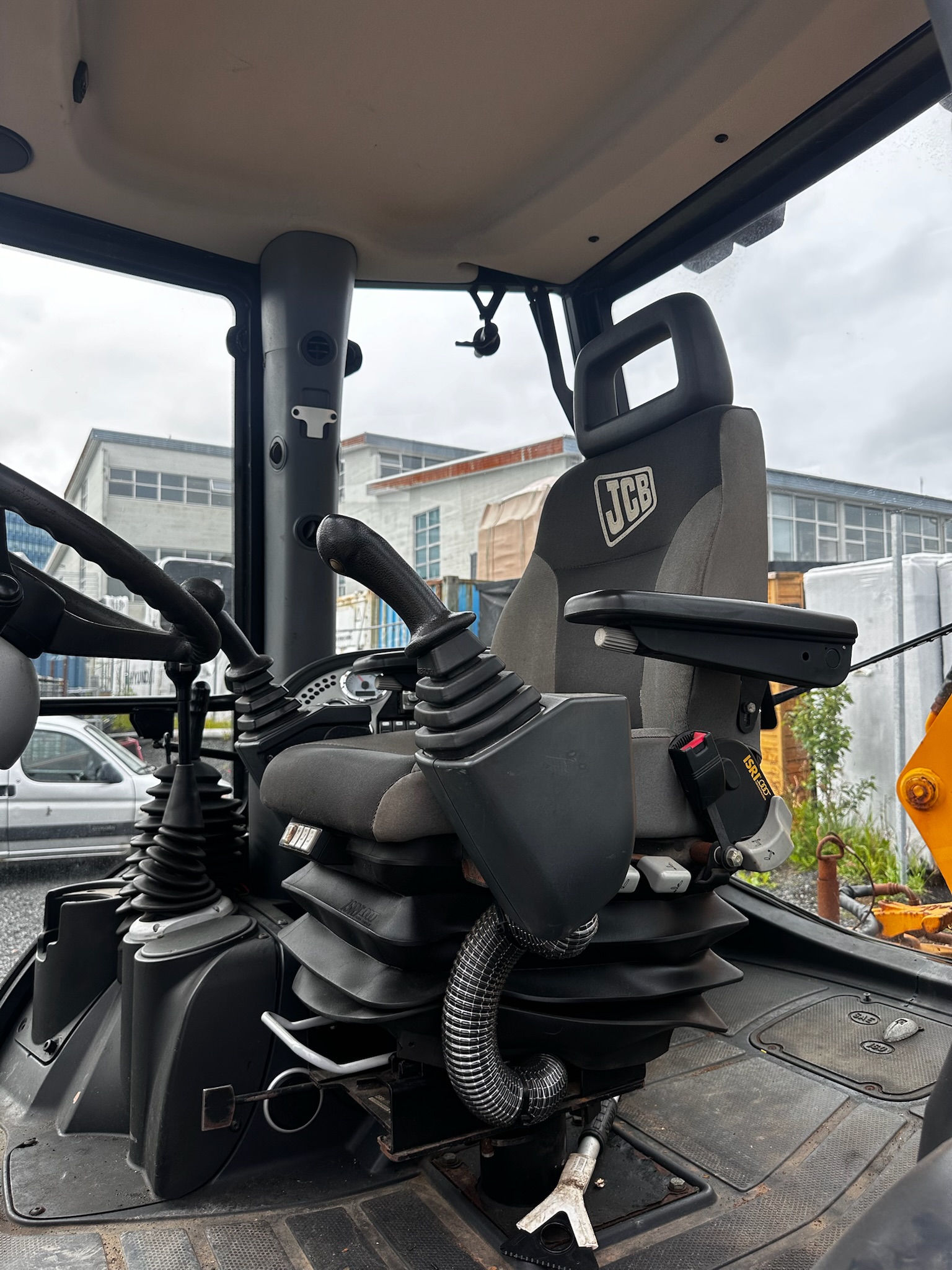 SELT / SOLD JCB grafa 2005 6