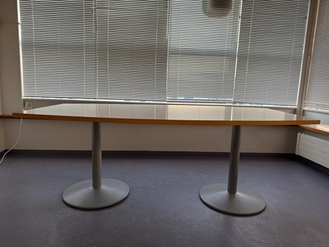 SELT / SOLD Fundarborð frá Á. Guðmundsson, L200xB110sm., 6 til 8 manna 5