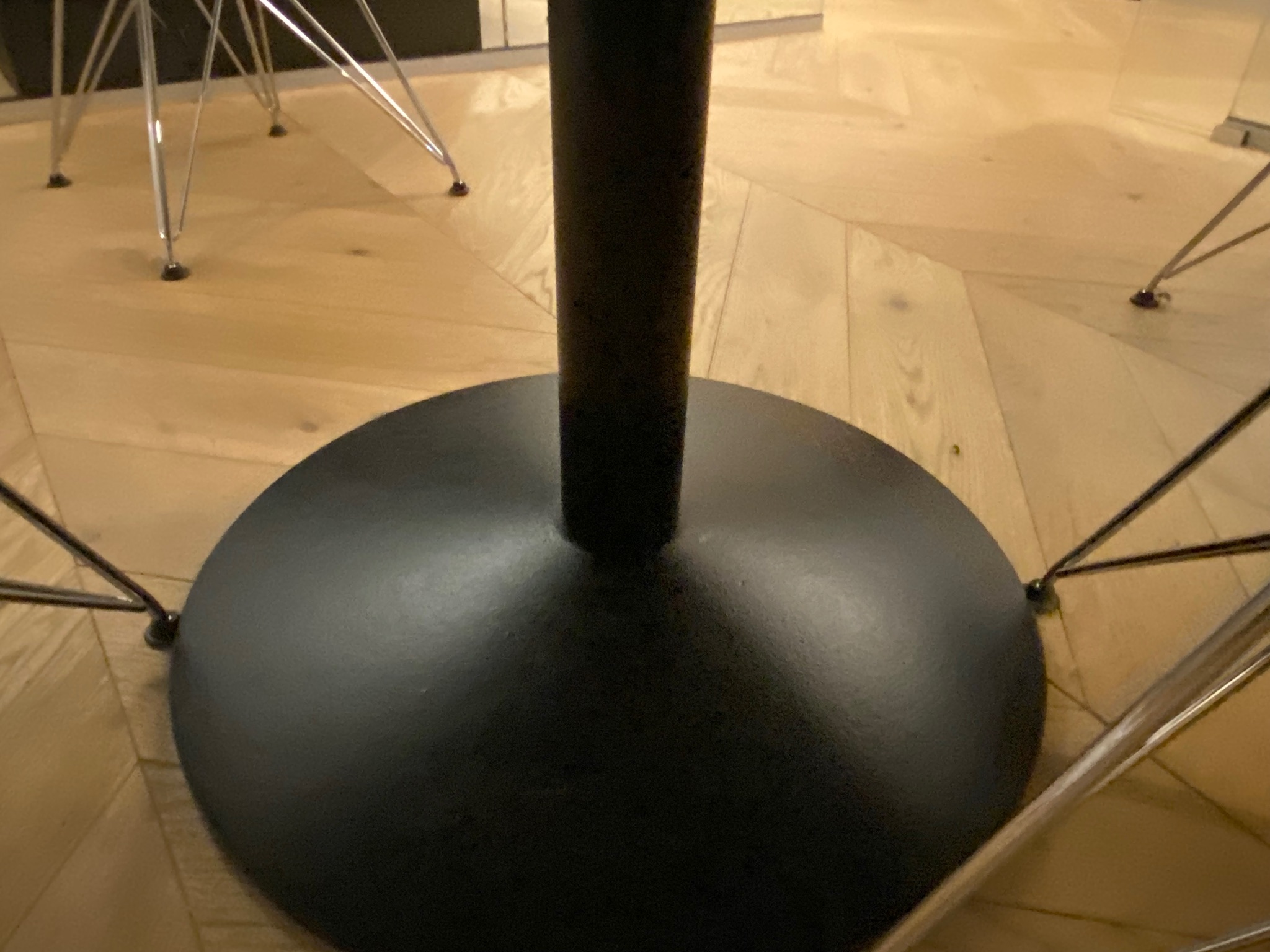 SELT / SOLD Dencon hringborð frá Pennanum, 110sm. (2020) 6