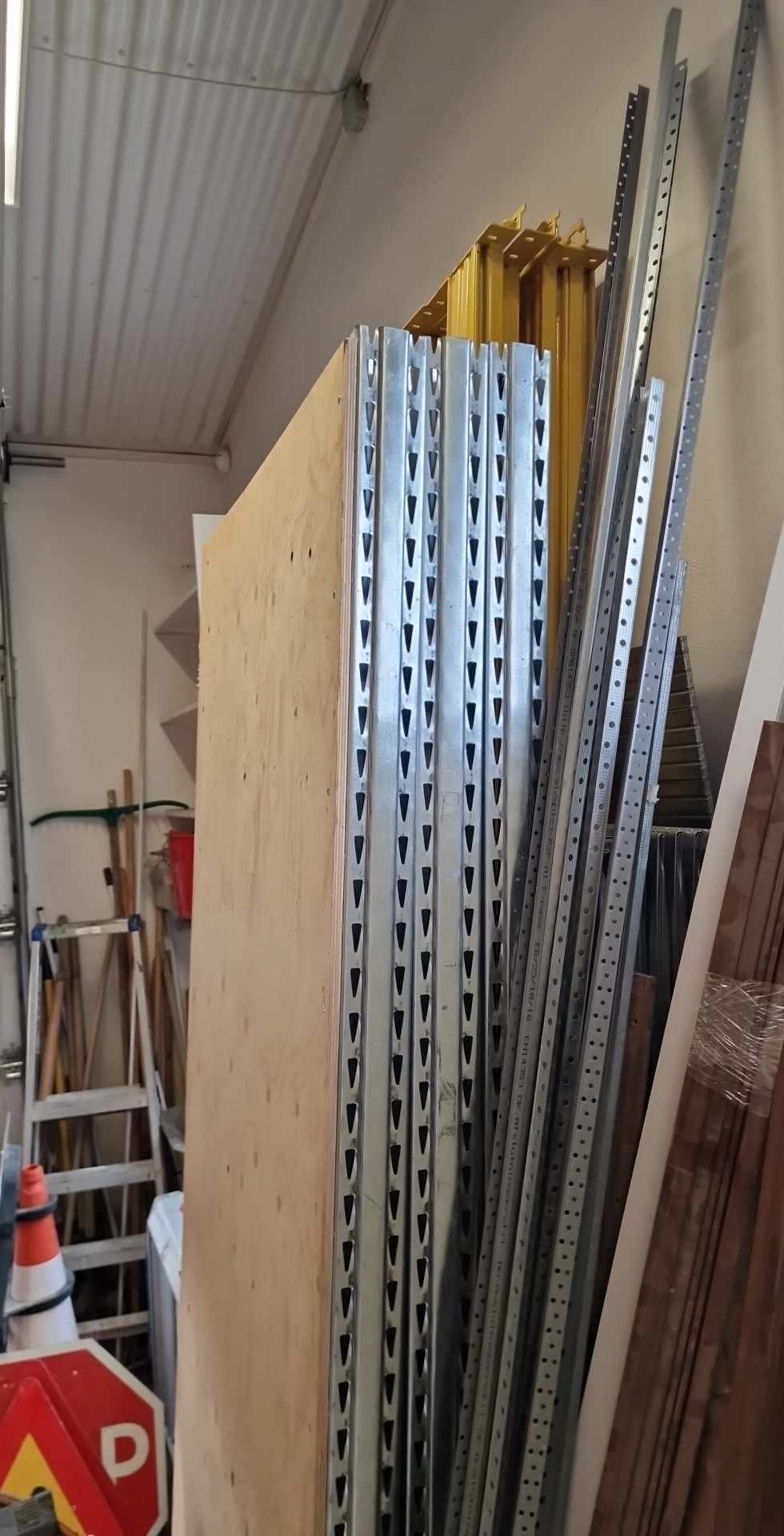 SELT / SOLD - Hillueining frá Ísold 5,2 metrar 2