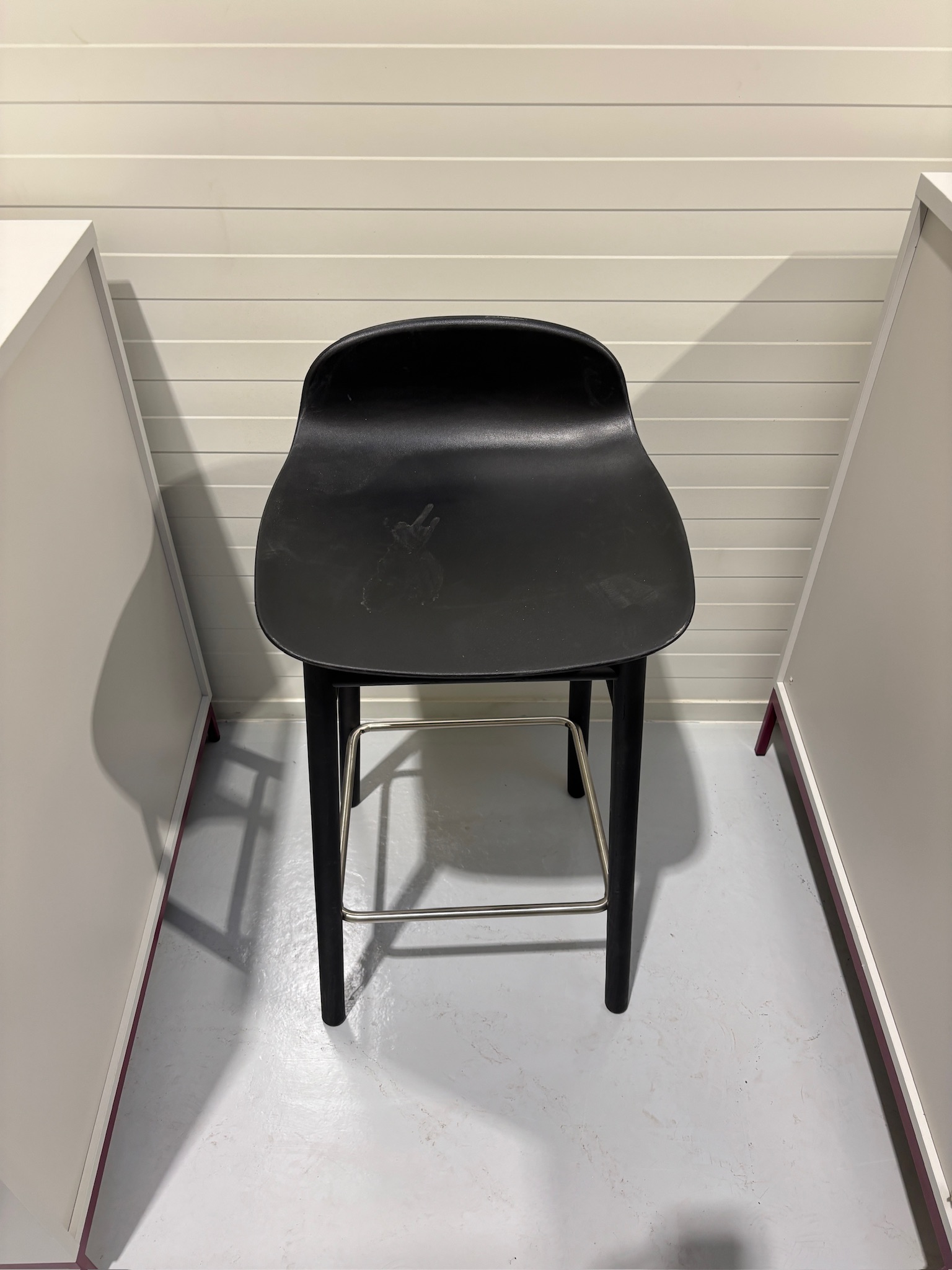 SELT / SOLD Normann Copenhagen barstóll frá Epal, H65sm. 2