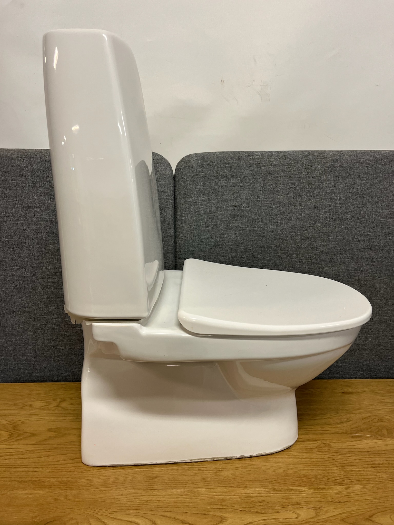 SELT / SOLD - Ónotað Ifö salerni / WC 3