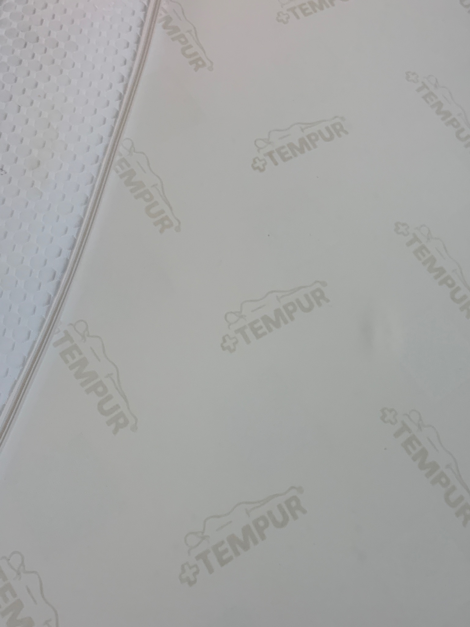 Selt/Endurnýtt-Tempur Cloud heilsudýna 6