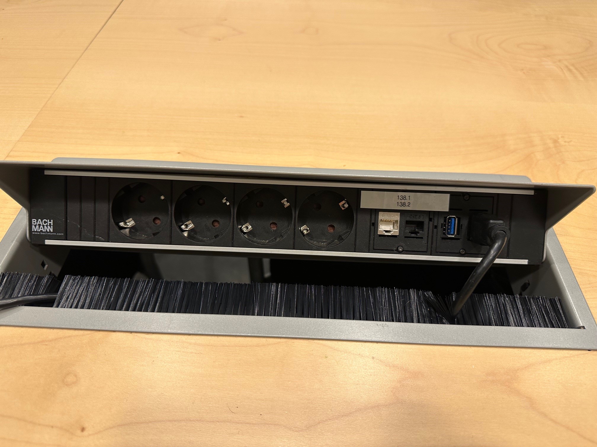 SELT / SOLD Fundarborð, 10-12 manna, L370 x B110 sm. 3