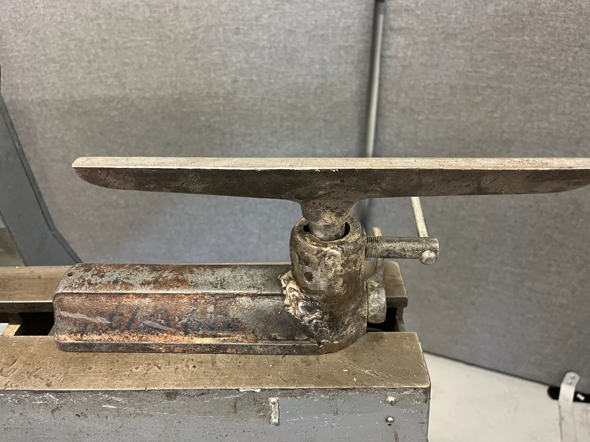 SELT / SOLD - Rockwell rennibekkur 3