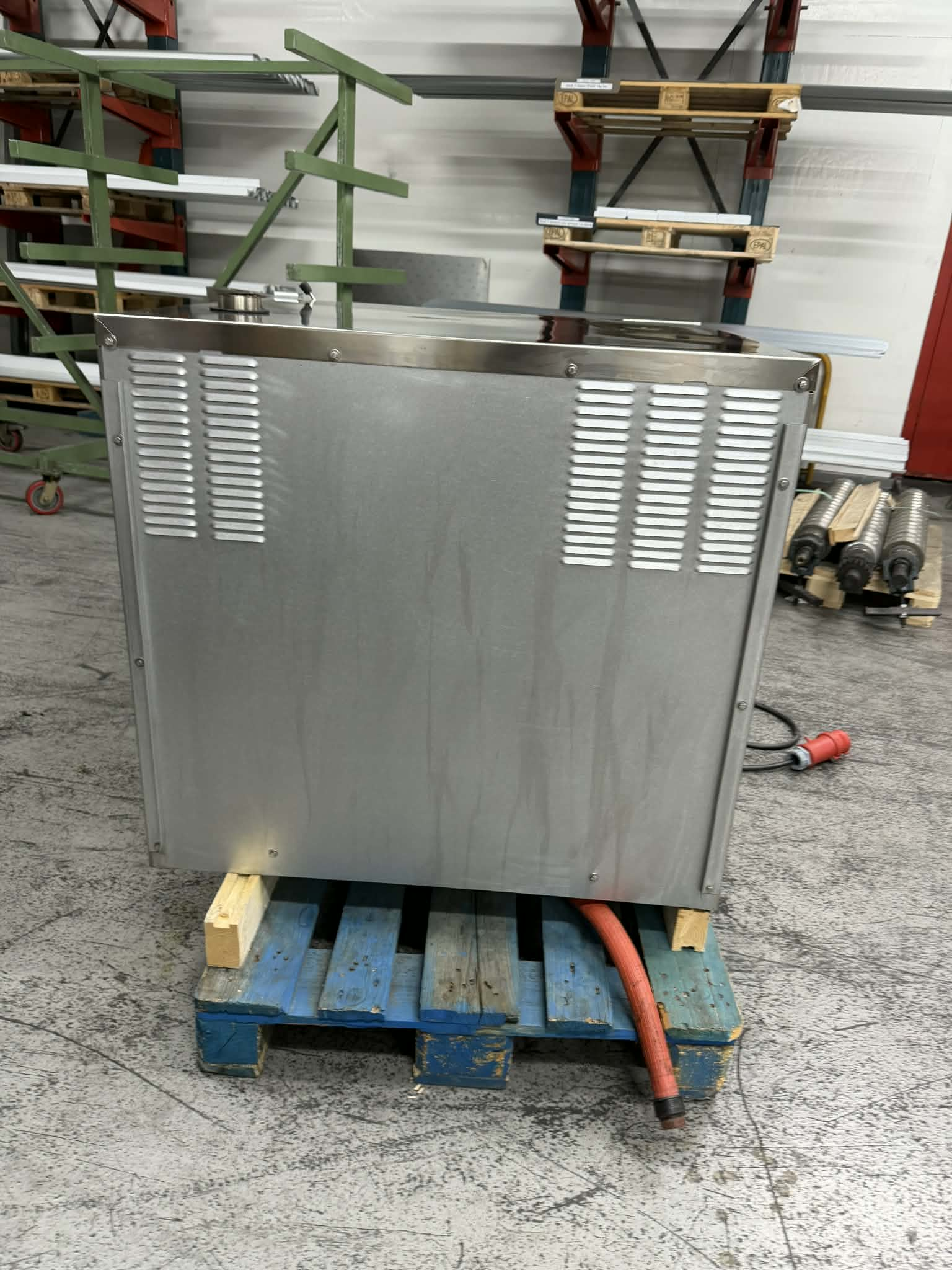 SELT / SOLD Zanussi gufuofn frá BVT, 10 skúffur 3
