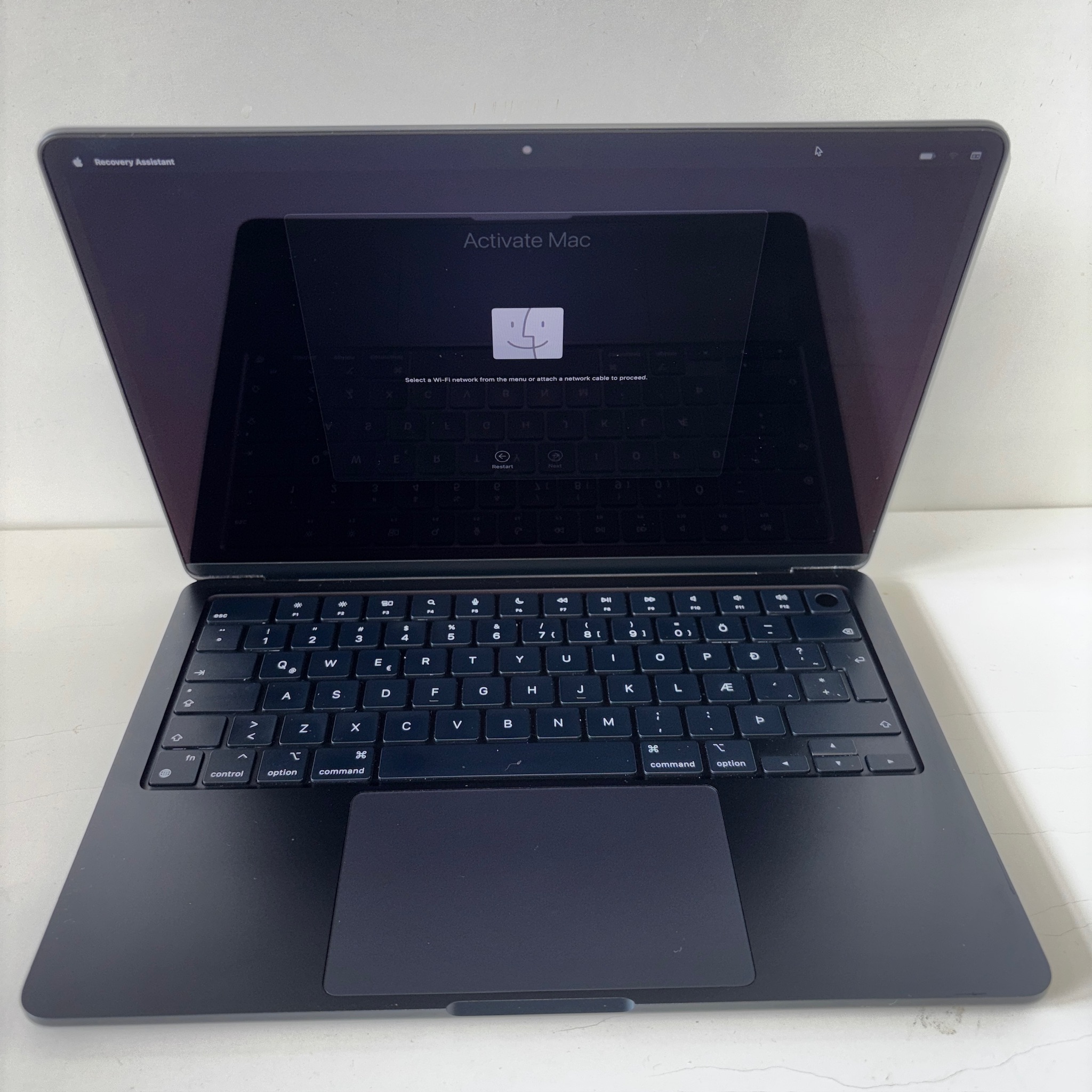 SELT / SOLD Apple MacBook Air M2, 13''