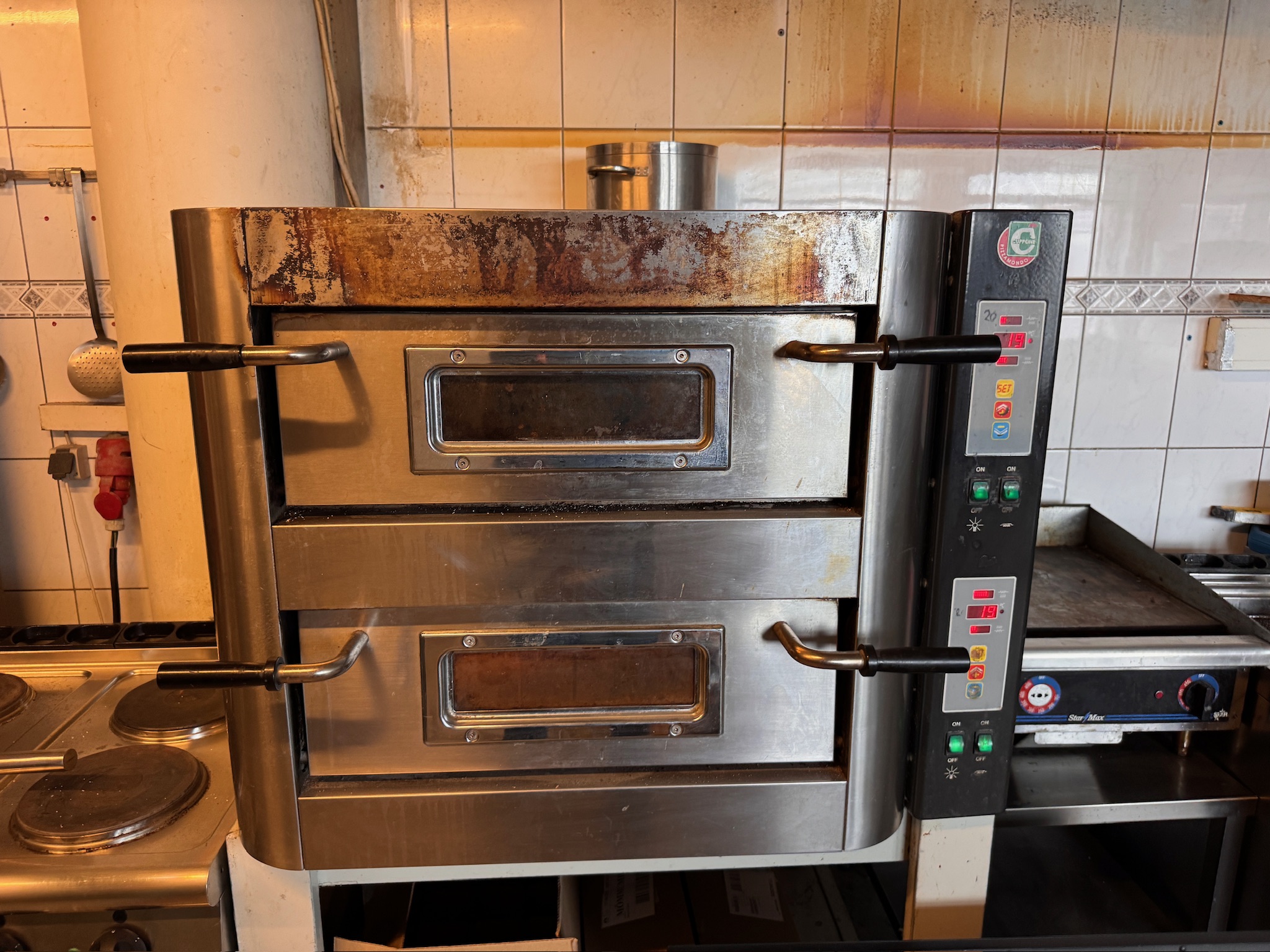 SELT / SOLD Cuppone pizzaofn - tvöfaldur Pnr. 108 2