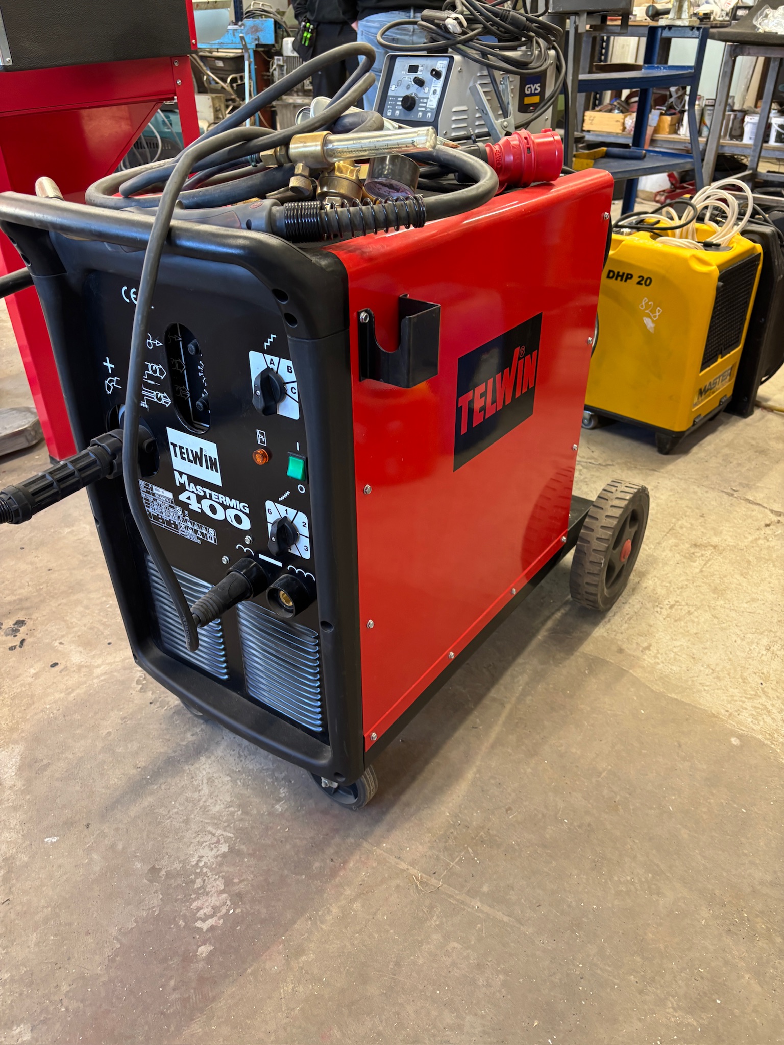 SELT / SOLD Mastermig 400 suðuvél frá Verkfærasalan 3